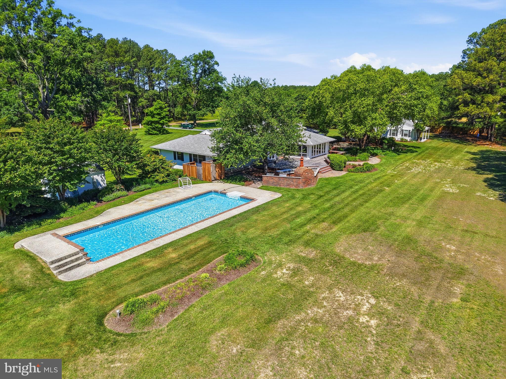 DRUM POINT - Residential