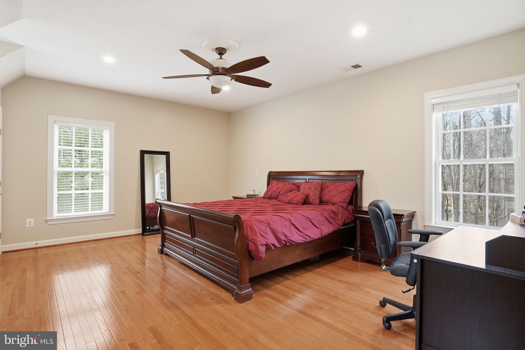 LAKELANDS - Residential