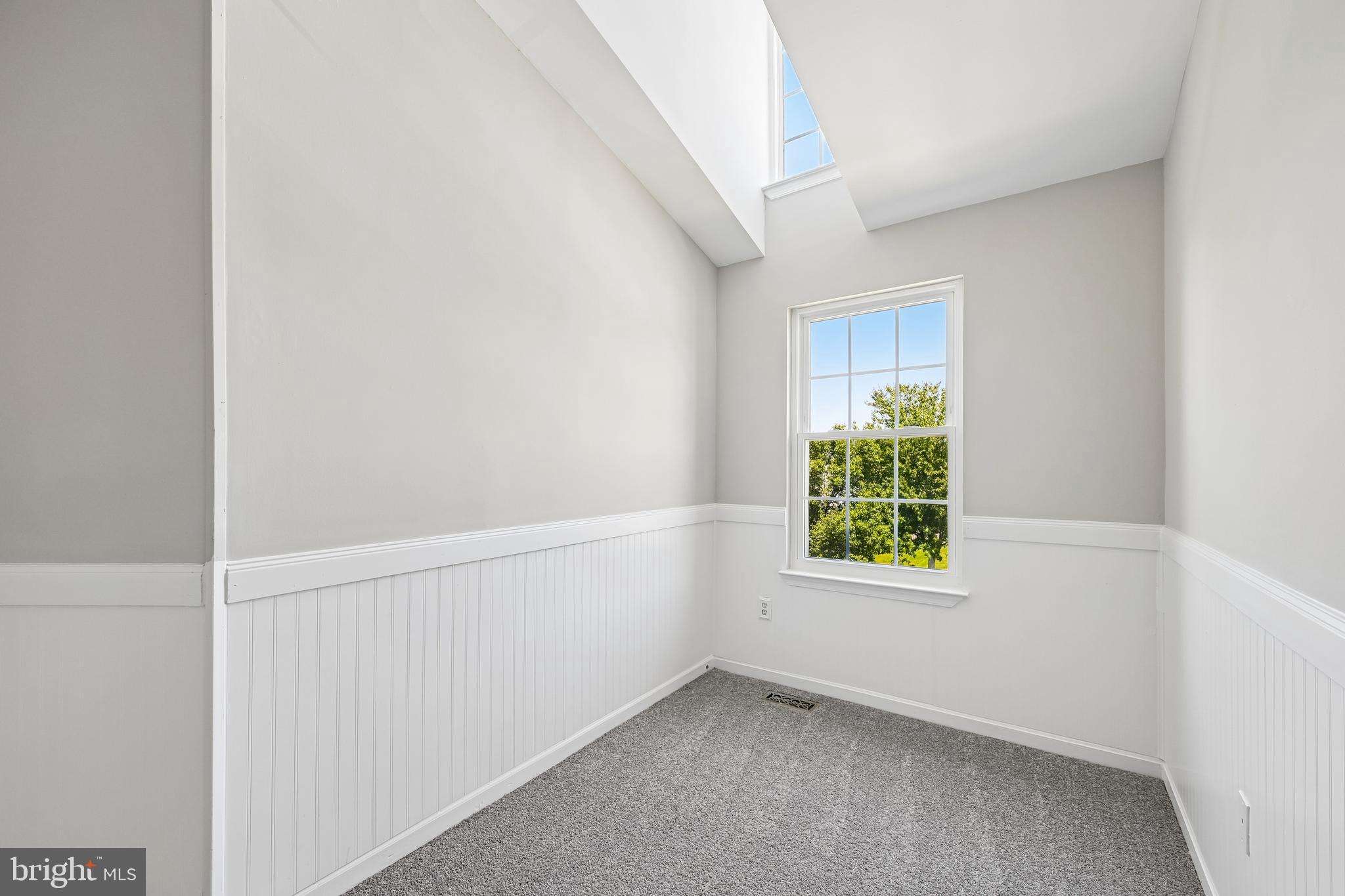 DIAMOND HILLS - Residential