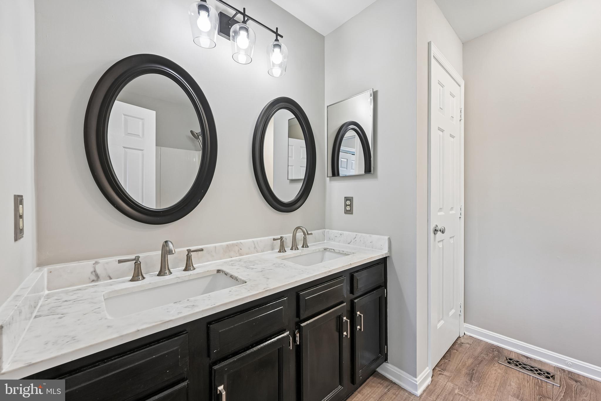 DIAMOND HILLS - Residential