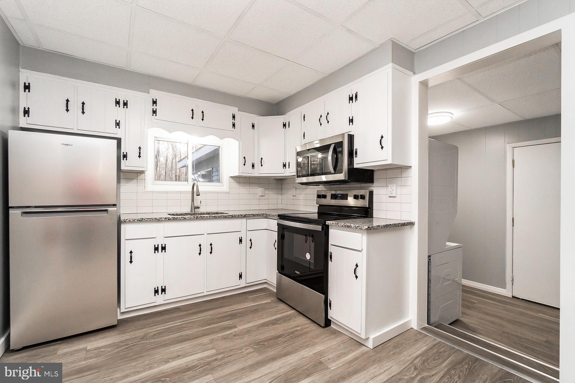 HOLIDAY POCONO - Residential