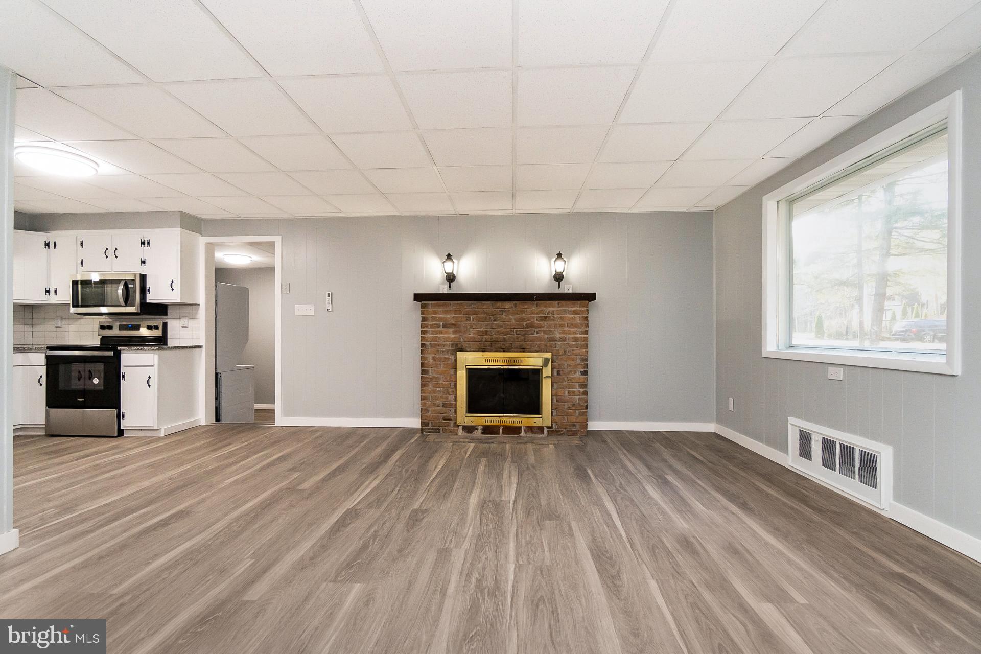 HOLIDAY POCONO - Residential