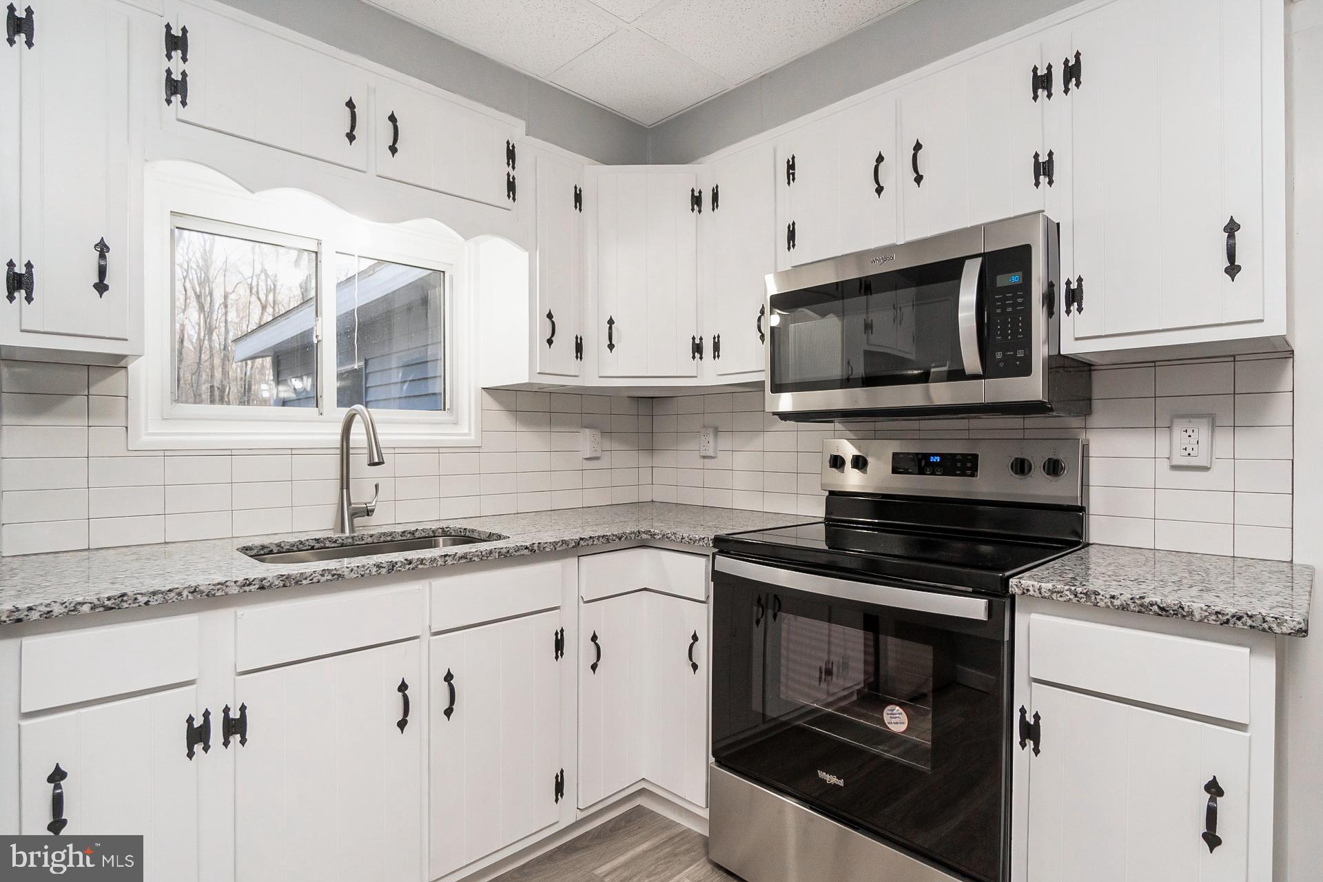 HOLIDAY POCONO - Residential