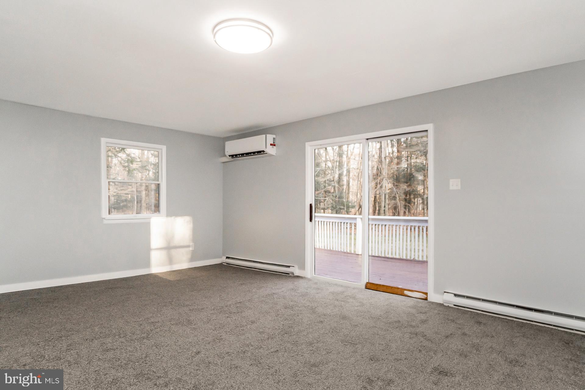 HOLIDAY POCONO - Residential