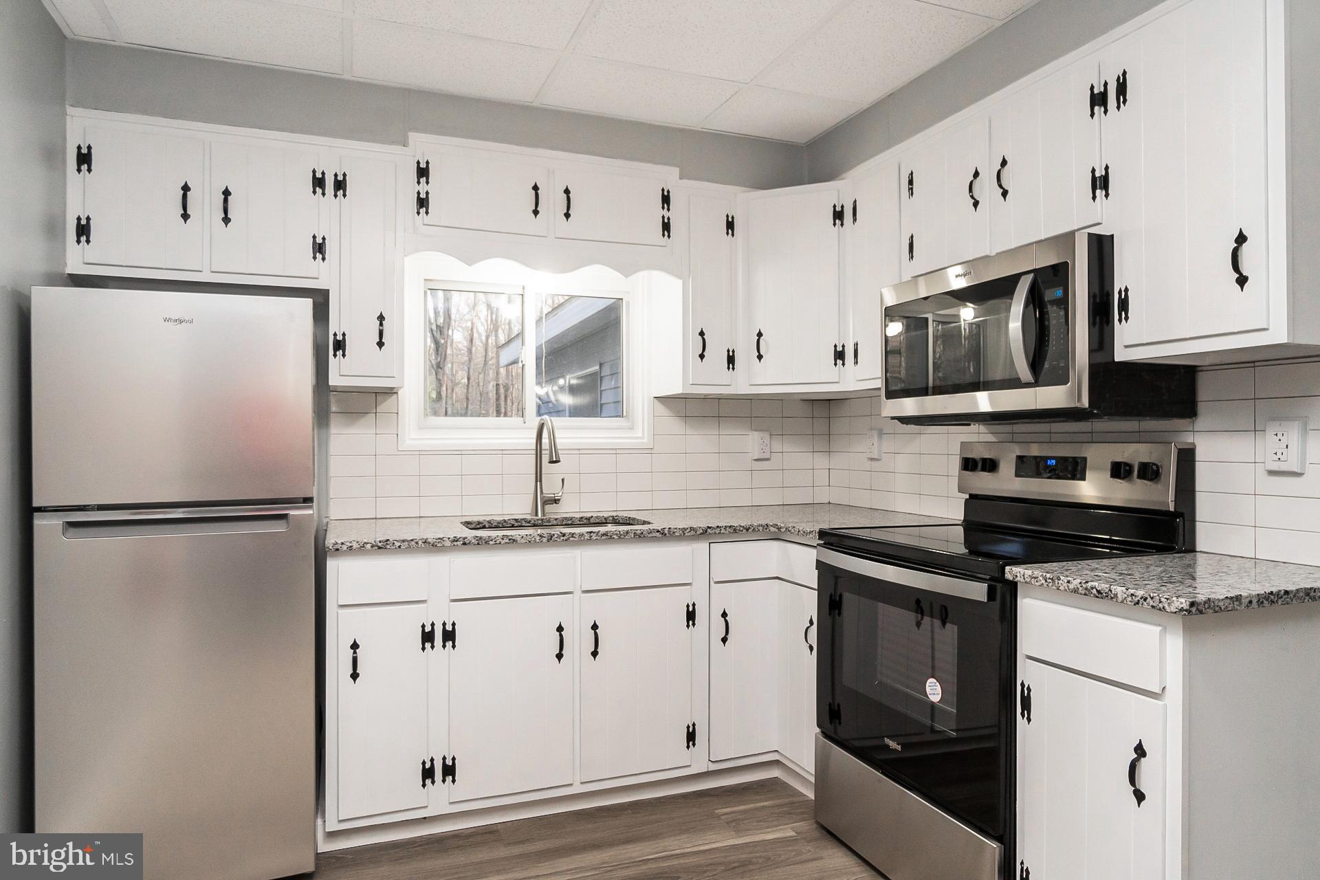 HOLIDAY POCONO - Residential