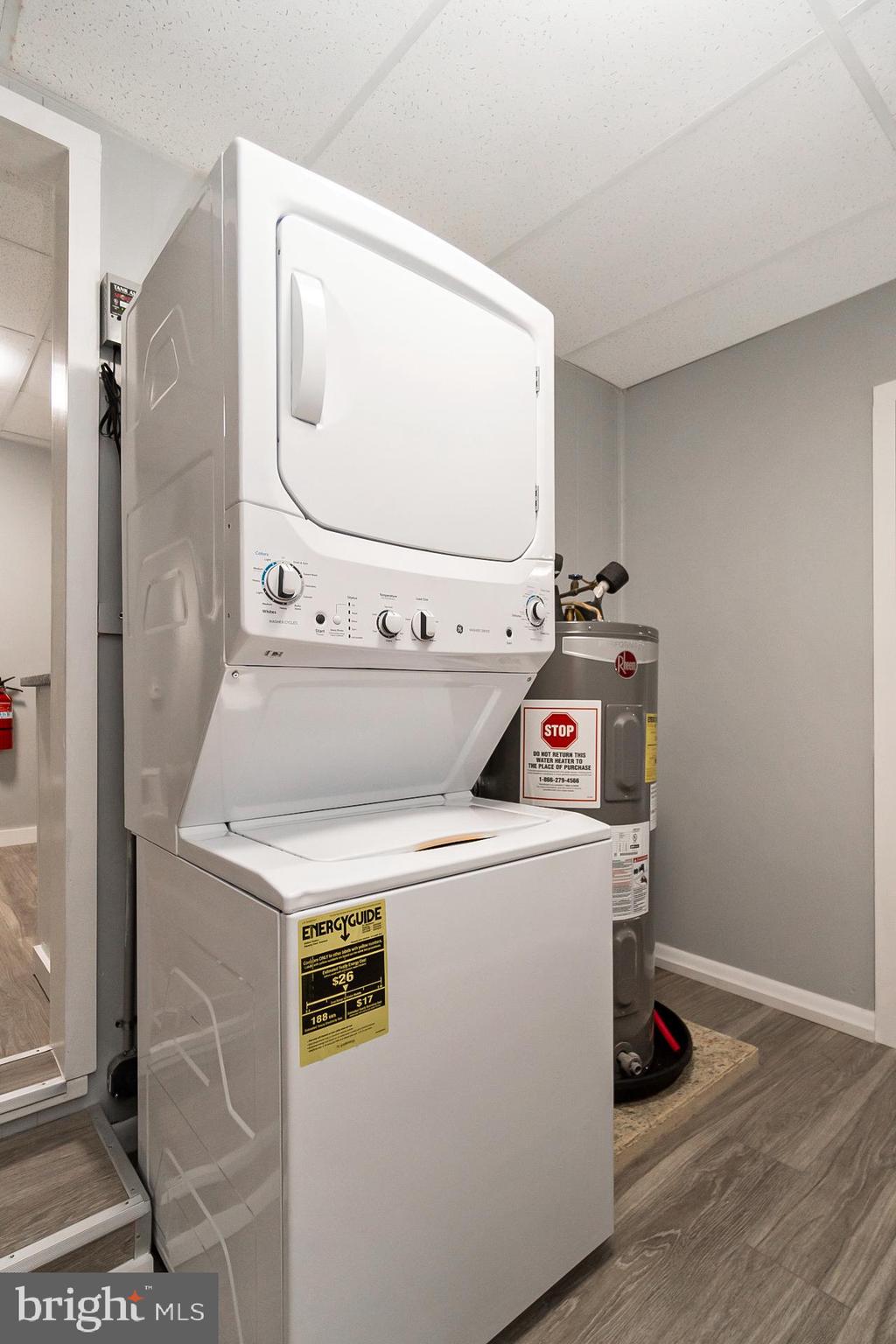 HOLIDAY POCONO - Residential