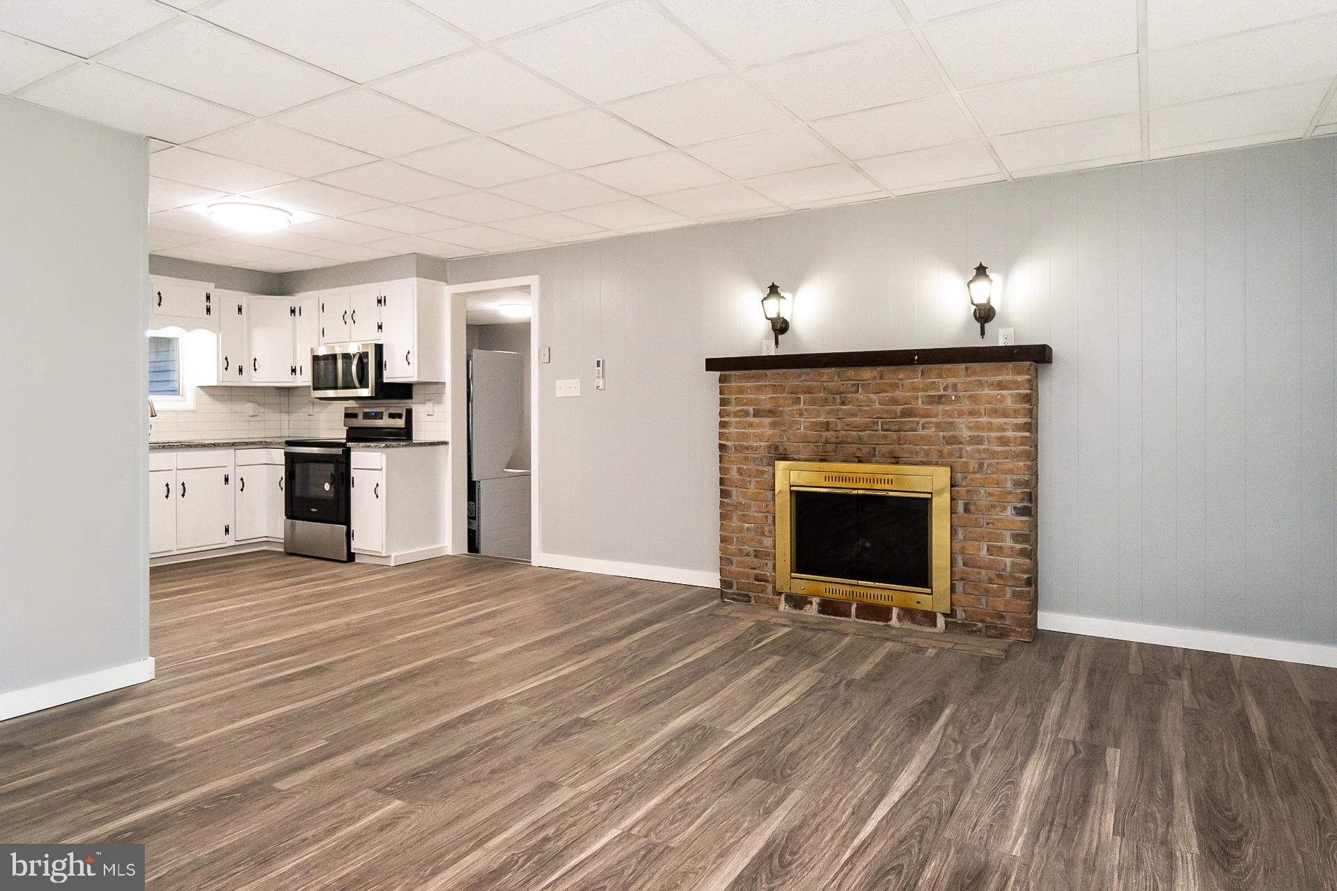 HOLIDAY POCONO - Residential