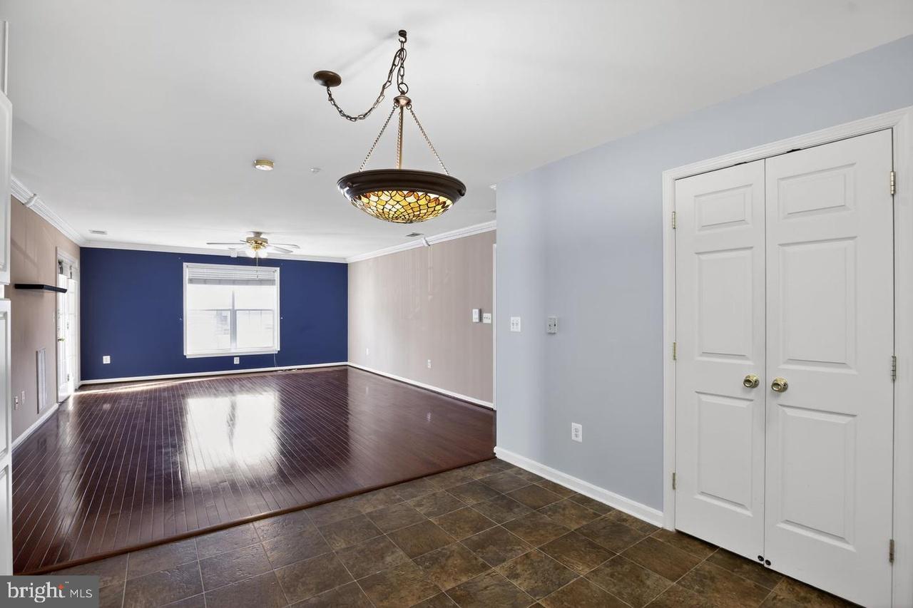 WINIFRED MANOR - Residential