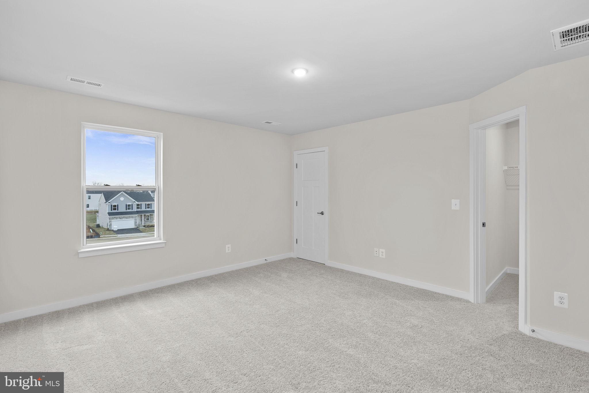 HUNTWELL WEST - Residential
