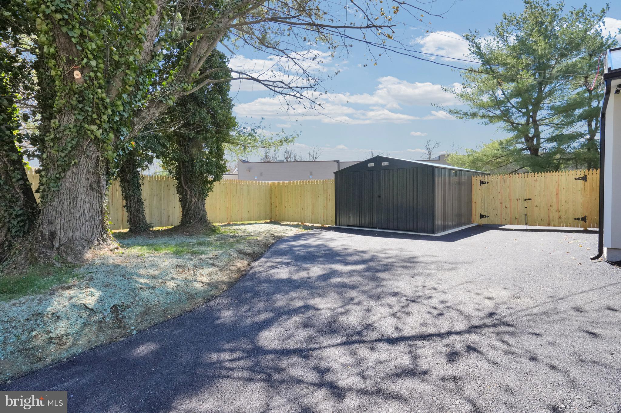 GARY TERRACE - Commercial Sale