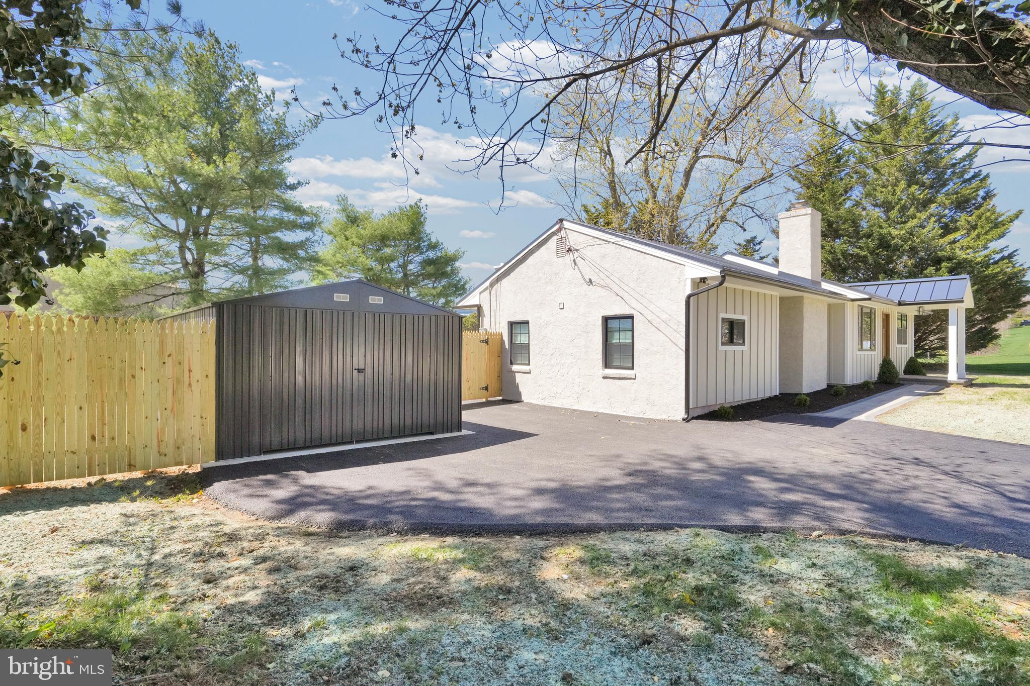 GARY TERRACE - Commercial Sale