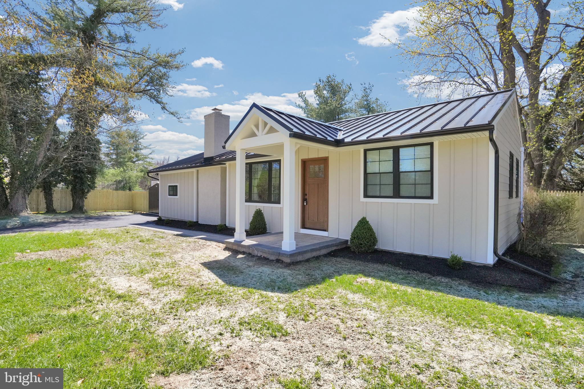 GARY TERRACE - Commercial Sale