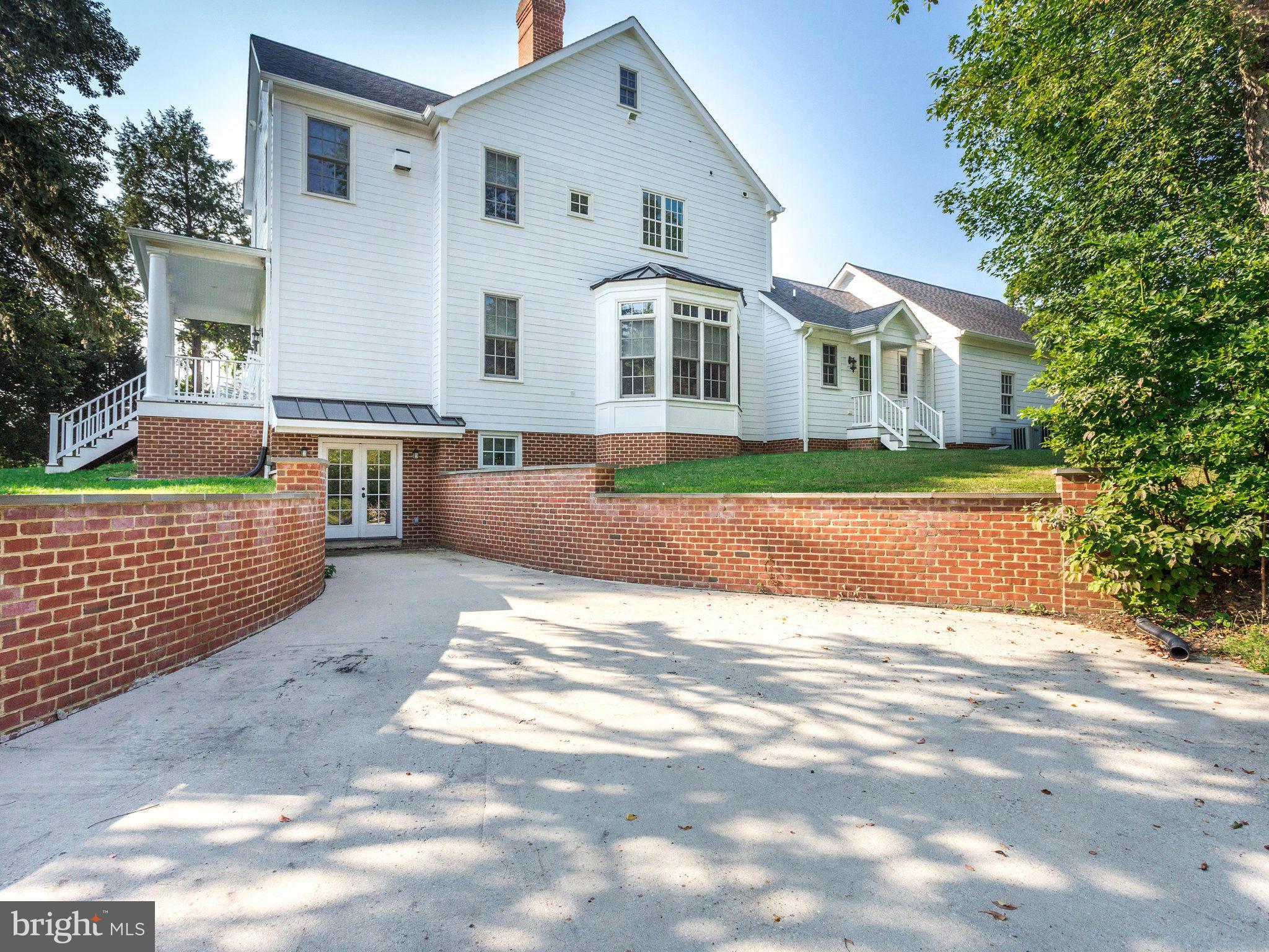 DAVIDSONVILLE - Residential