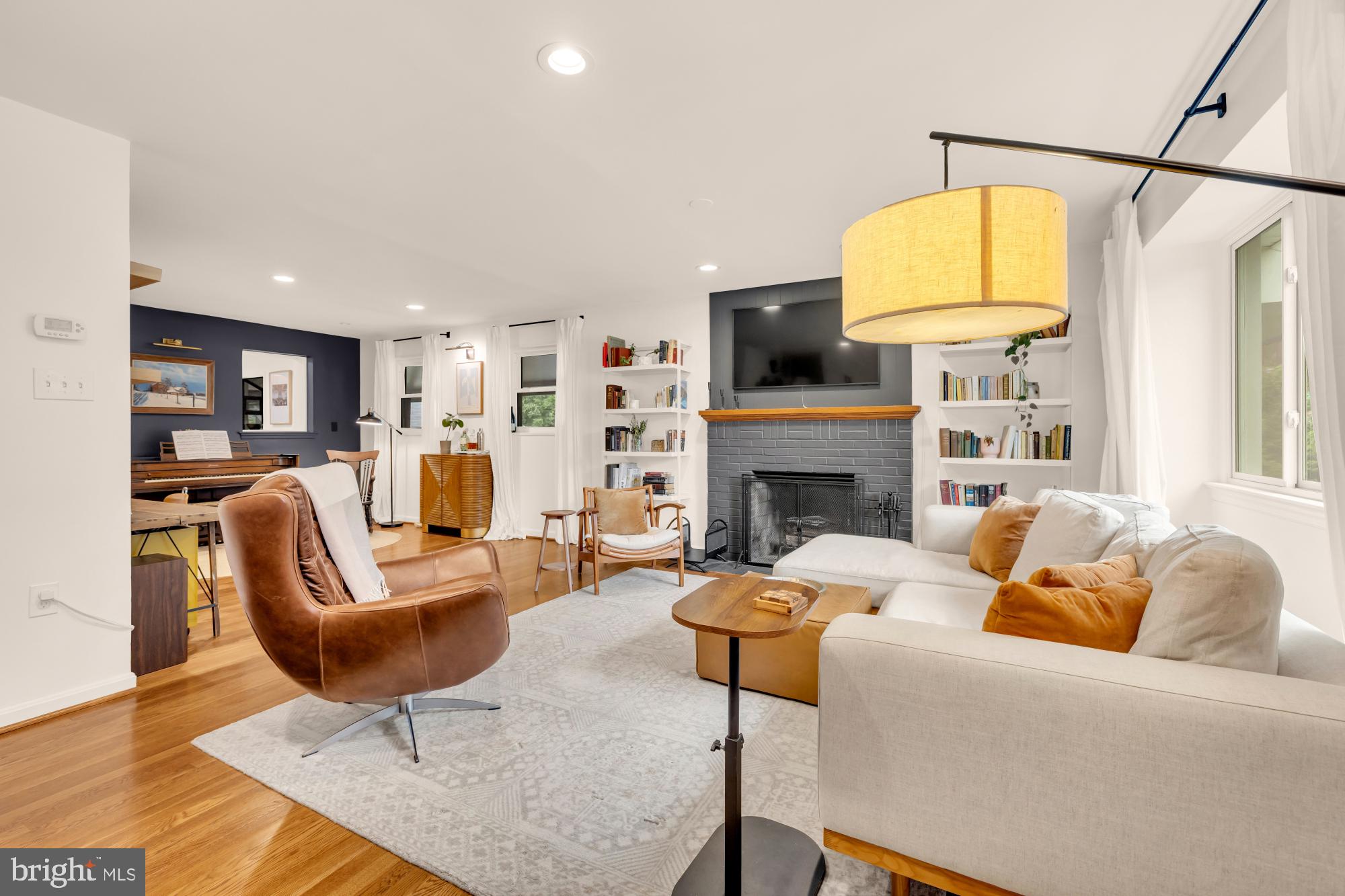 SLEEPY HOLLOW - Residential