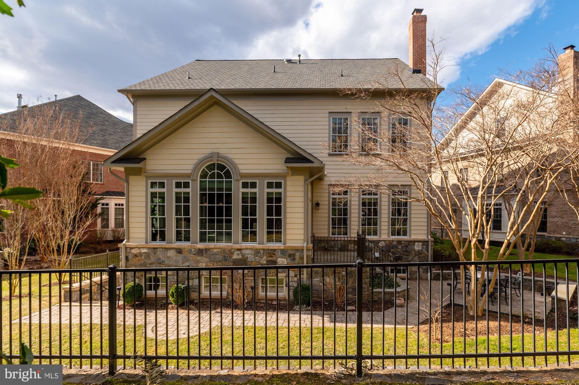 STOCKWELL MANOR - Residential