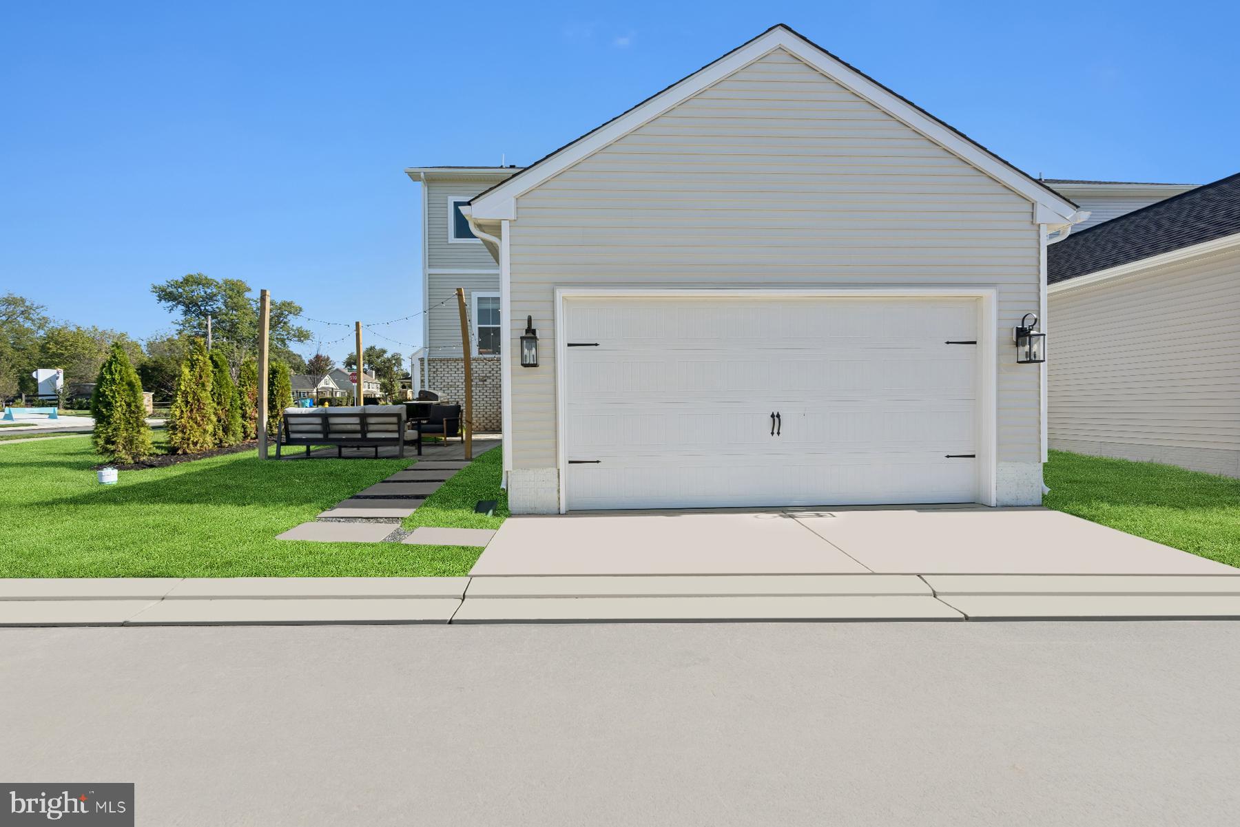 THE ENCLAVE AT CARROLLTON MANOR - Residential
