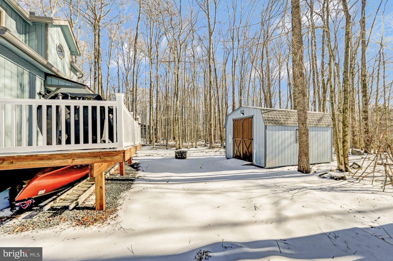ARROWHEAD LAKE - Residential