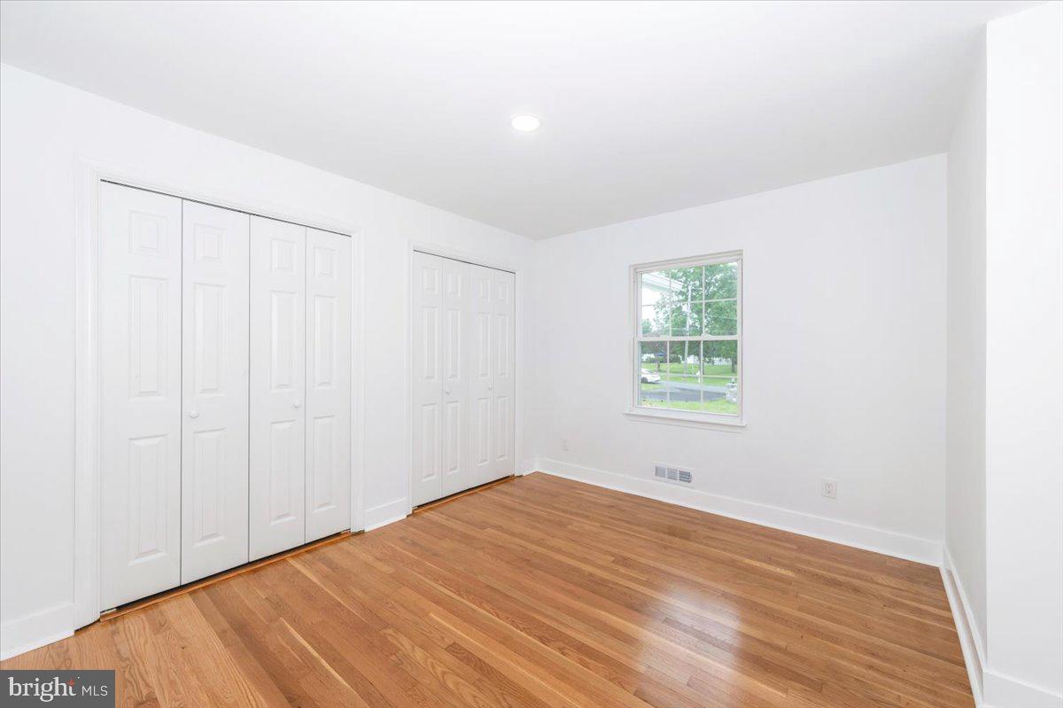 PT ROCKVILLE OUT RES. 3 - Residential