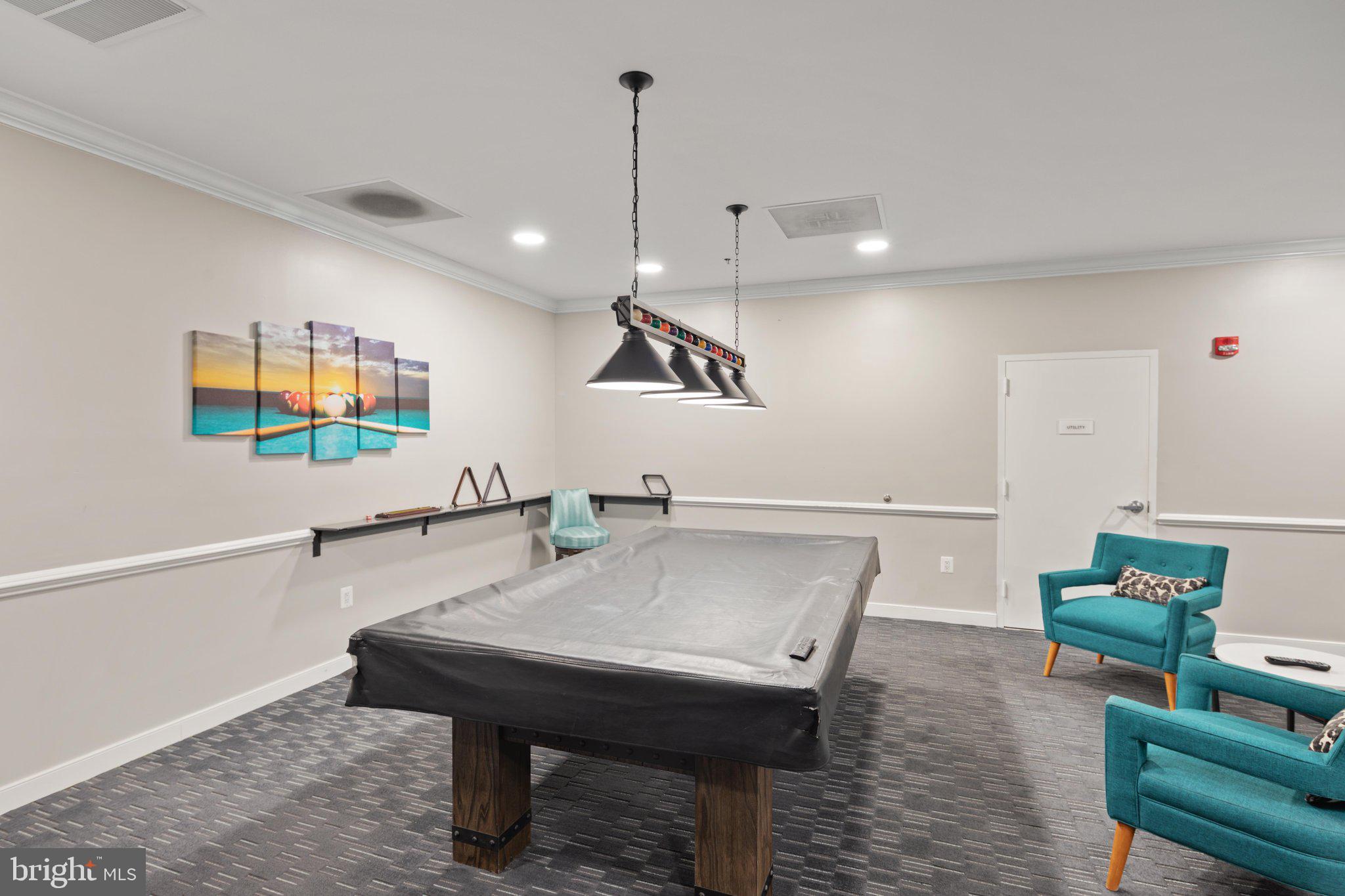 LANSDOWNE WOODS - Residential