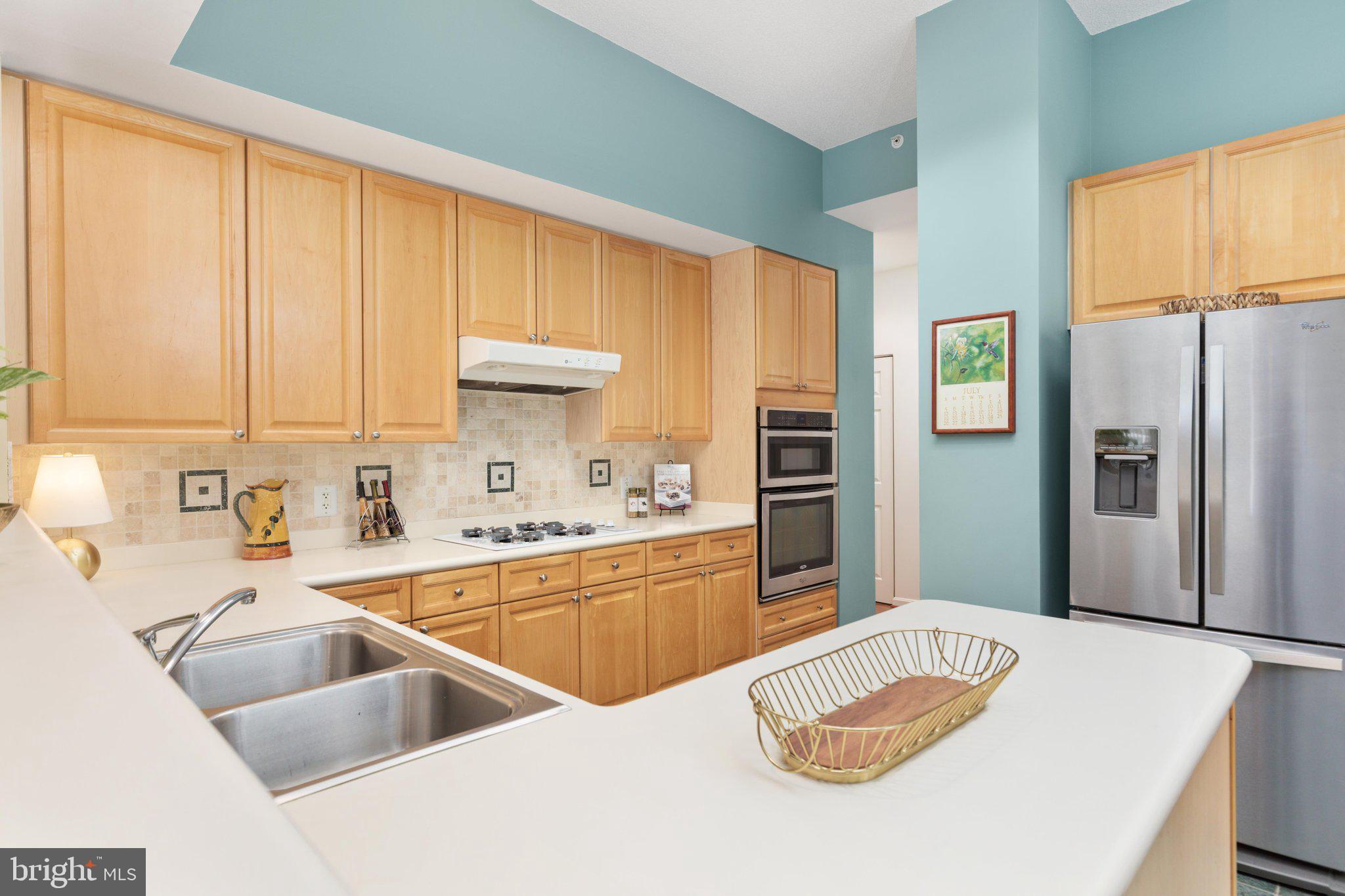 LANSDOWNE WOODS - Residential