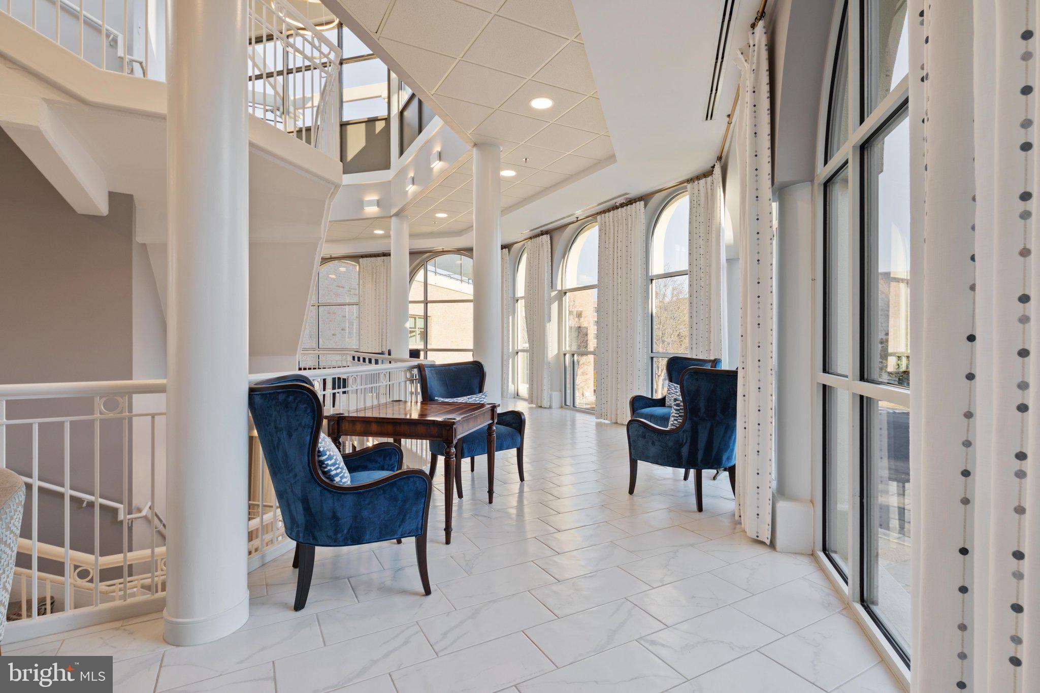 LANSDOWNE WOODS - Residential