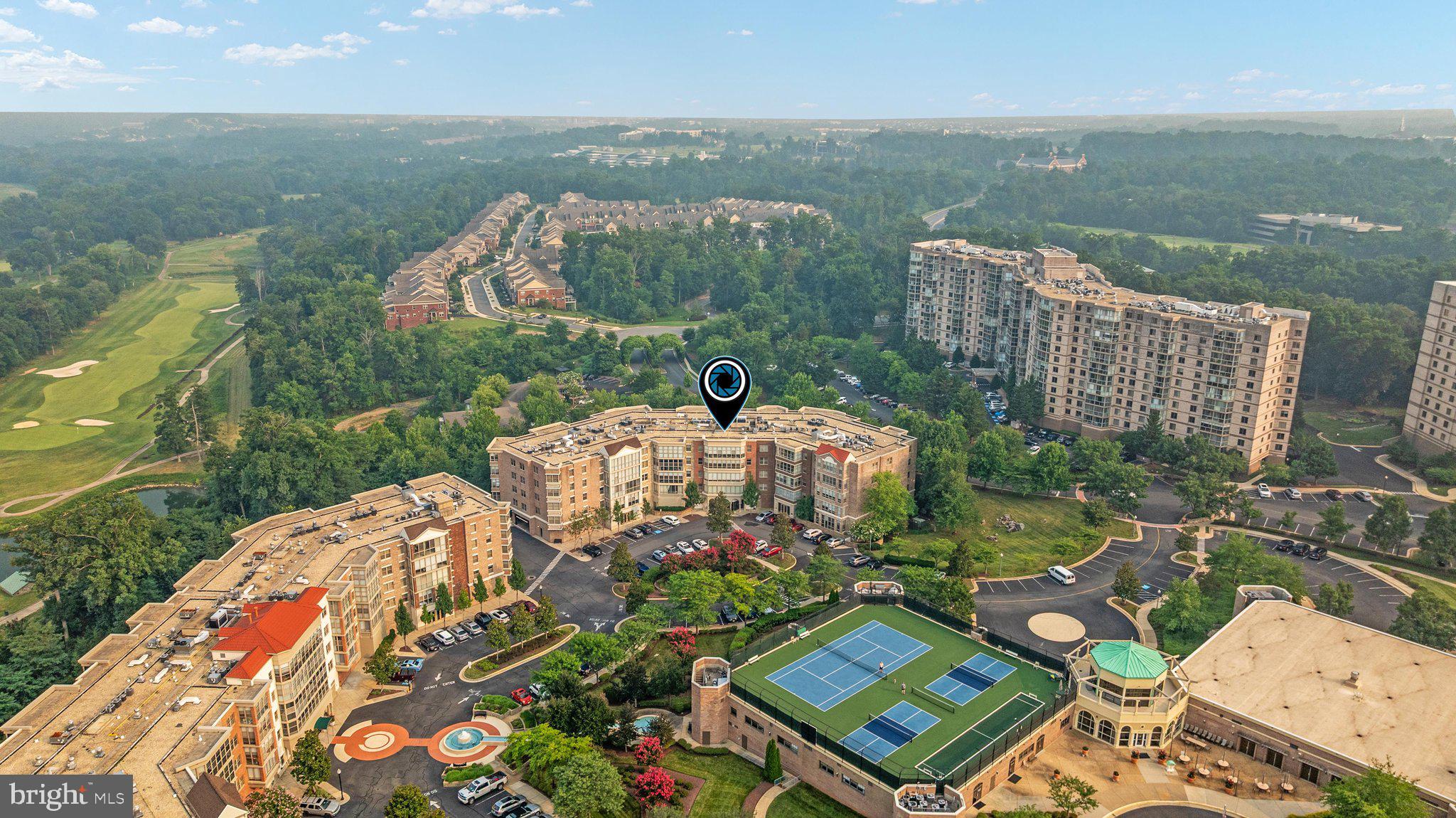 LANSDOWNE WOODS - Residential