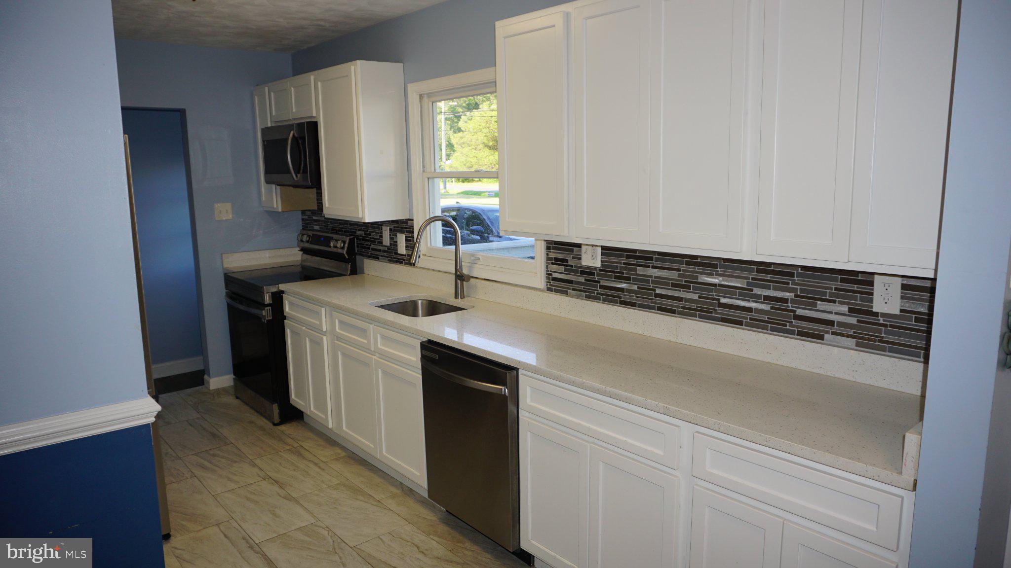 DEALE BEACH - Residential