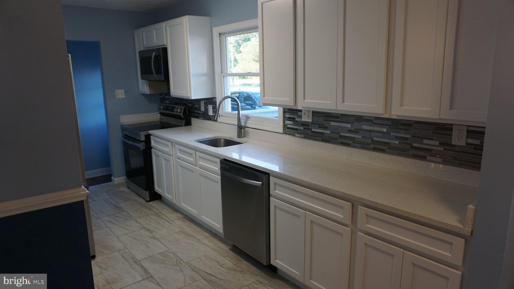 DEALE BEACH - Residential
