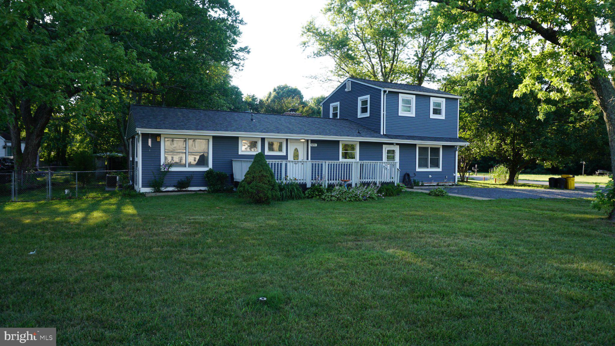 DEALE BEACH - Residential