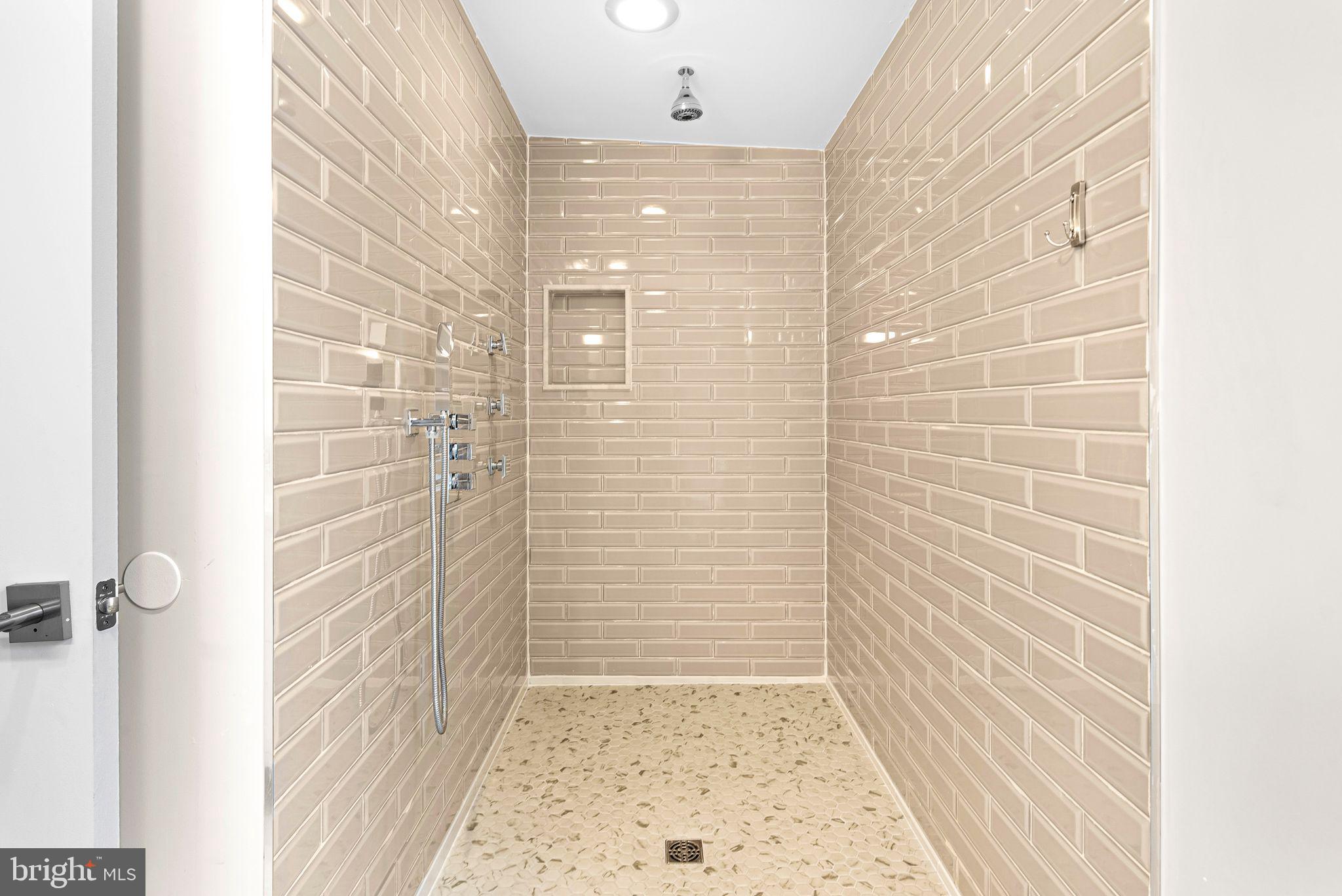 NEWBOLD - Residential