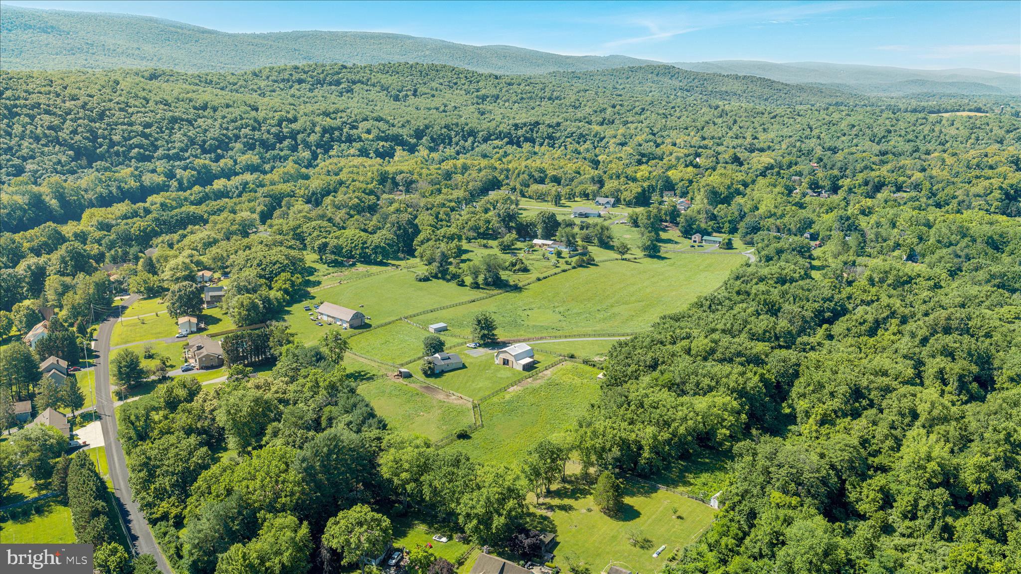 AVON BEND - Farm