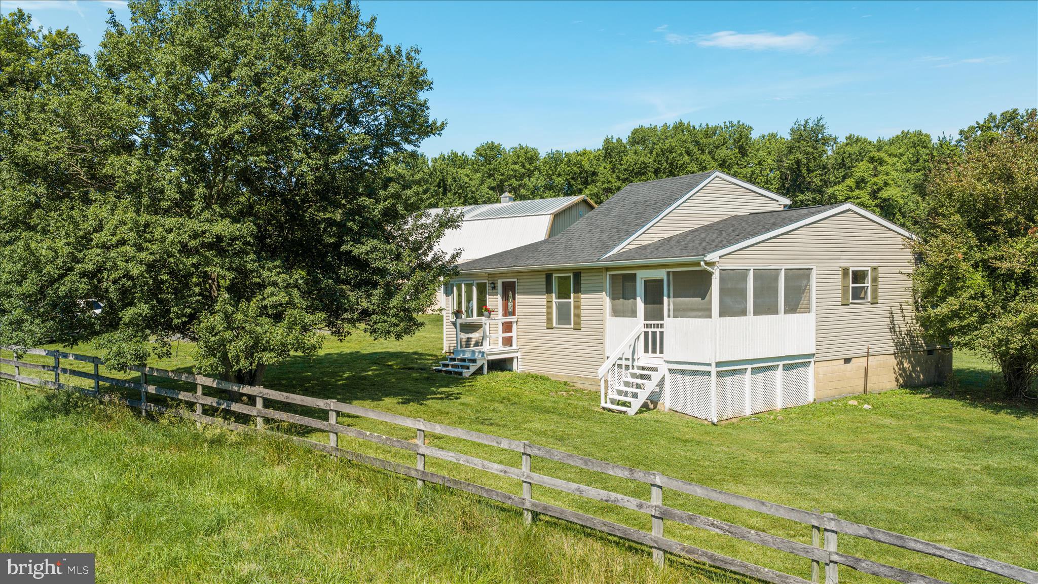 AVON BEND - Farm