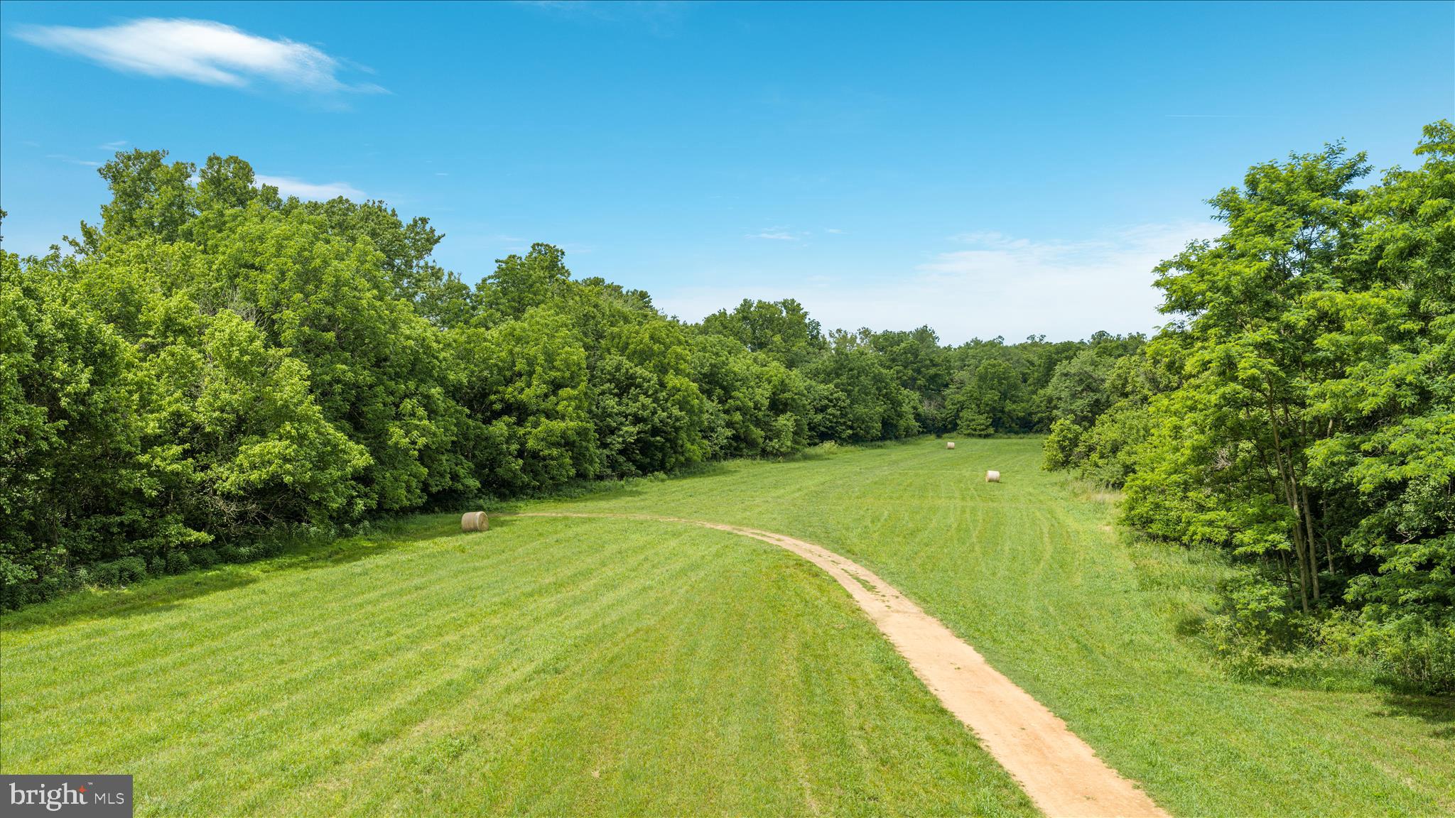 AVON BEND - Farm