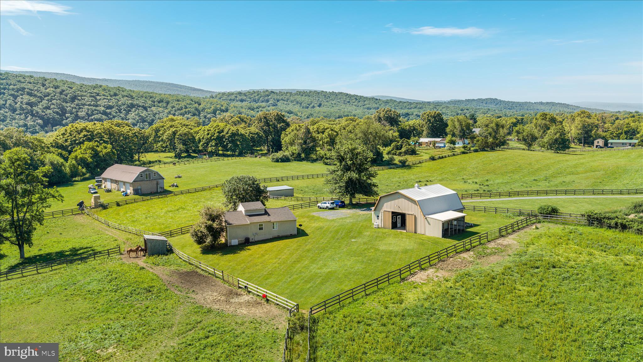 AVON BEND - Farm