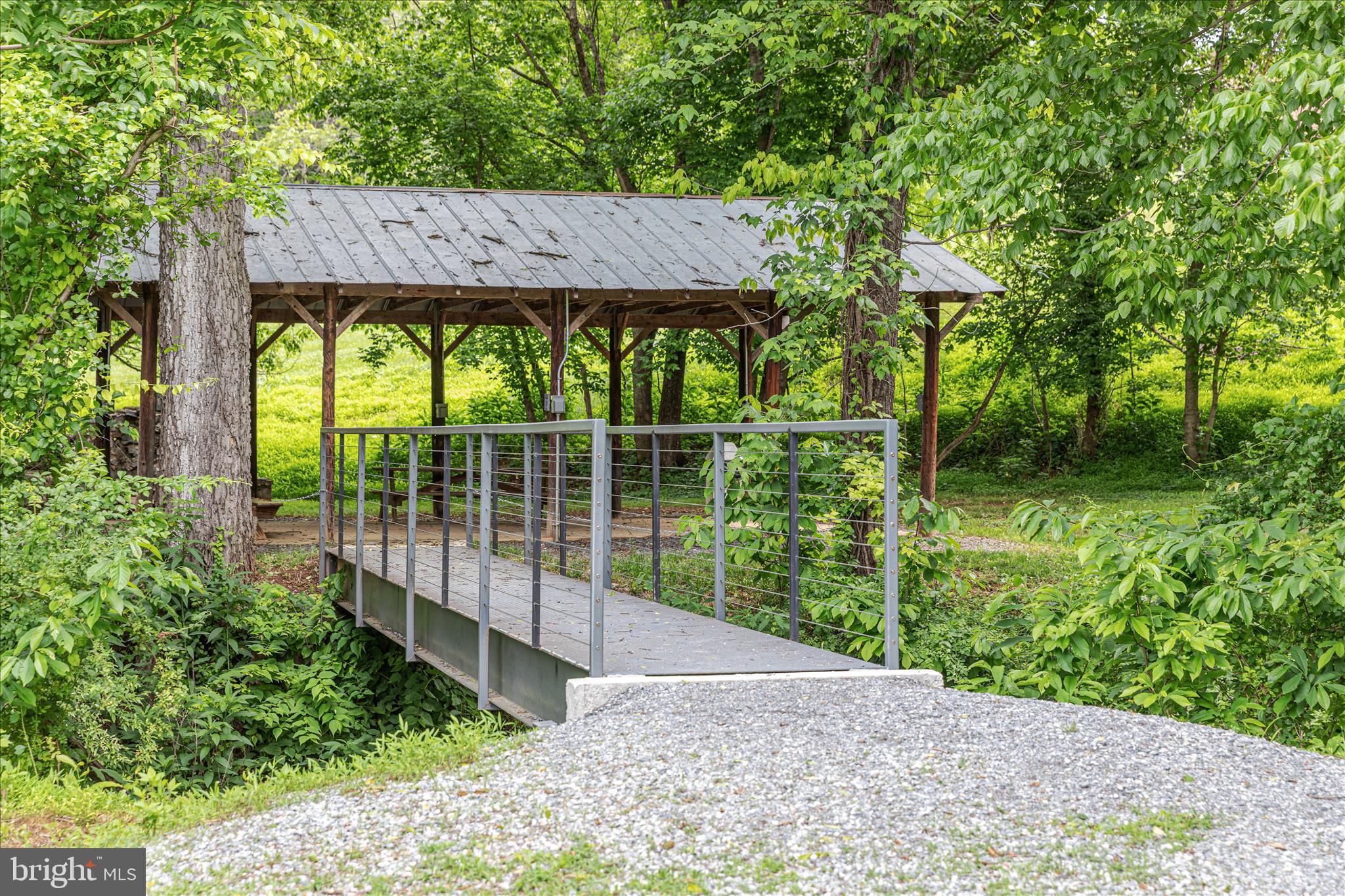 AVON BEND - Farm