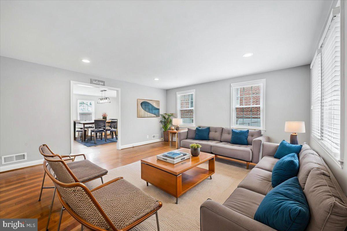 ACADEMY HEIGHTS - Residential