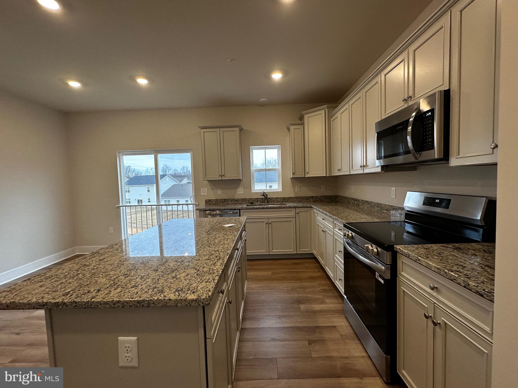 ST CHARLES - Residential