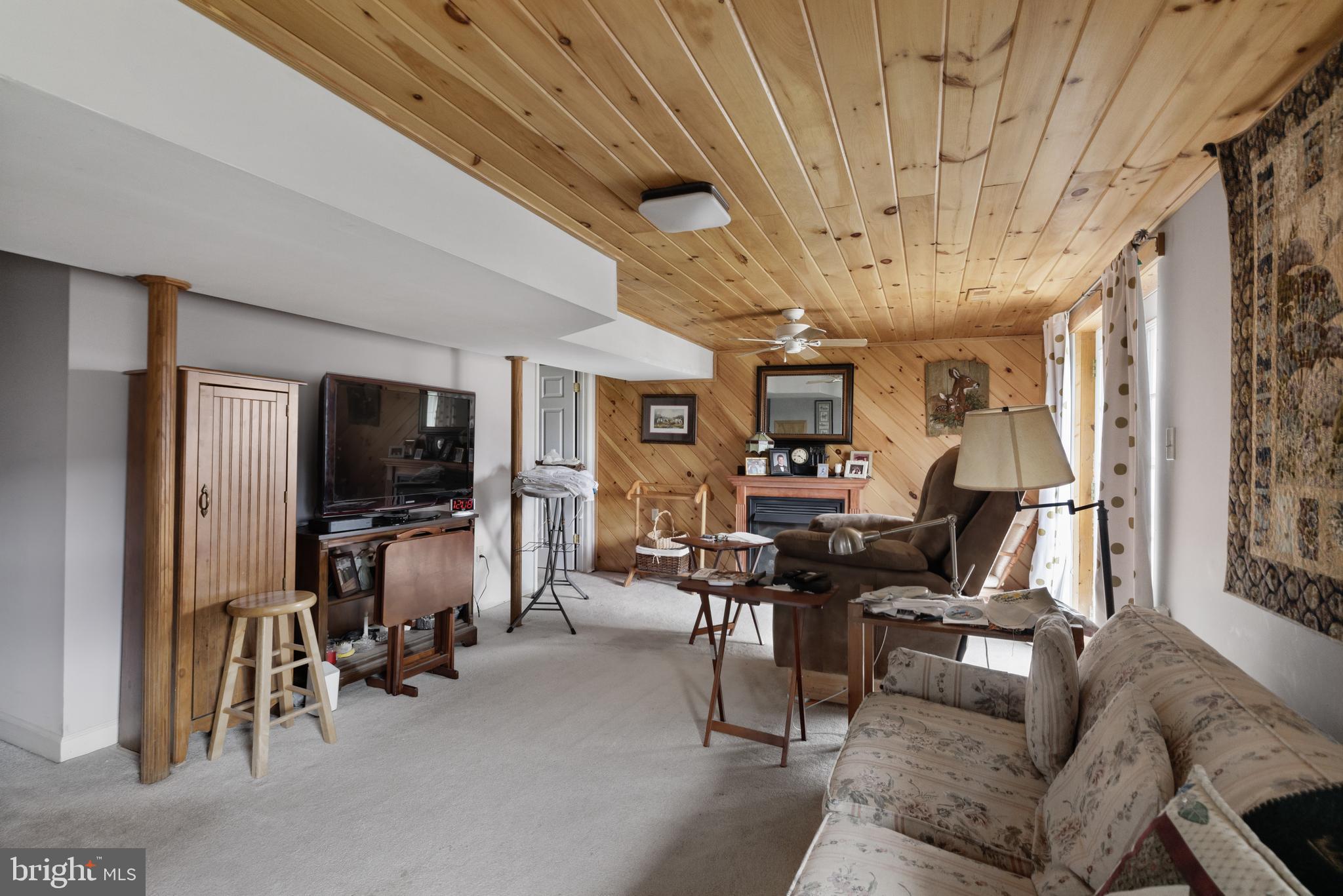 APPLE MT LAKE - Residential