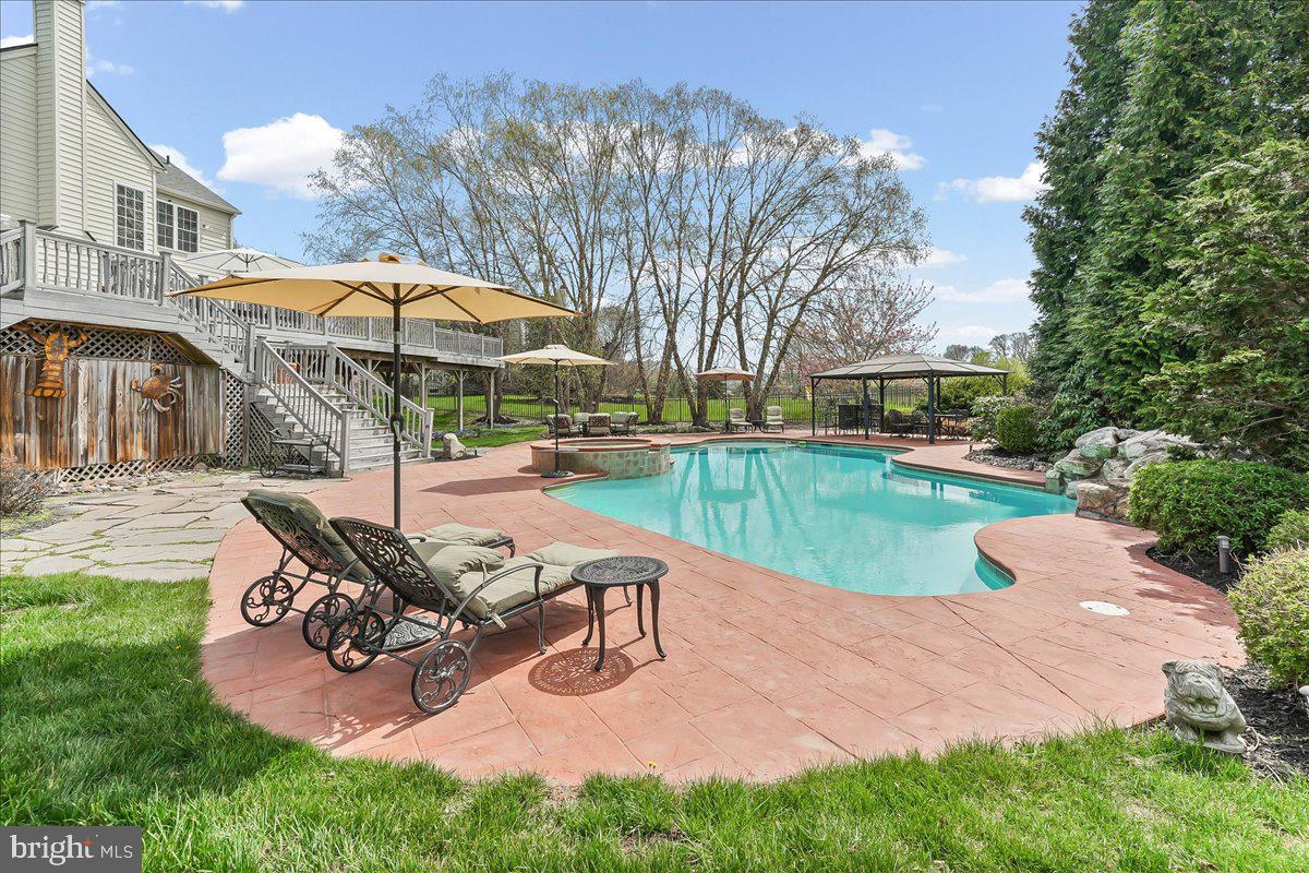 PICKERING GLEN - Residential