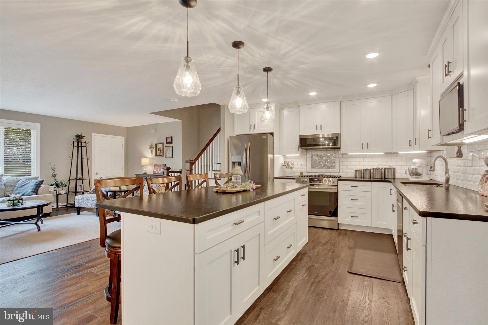 HALL ESTATES - Residential