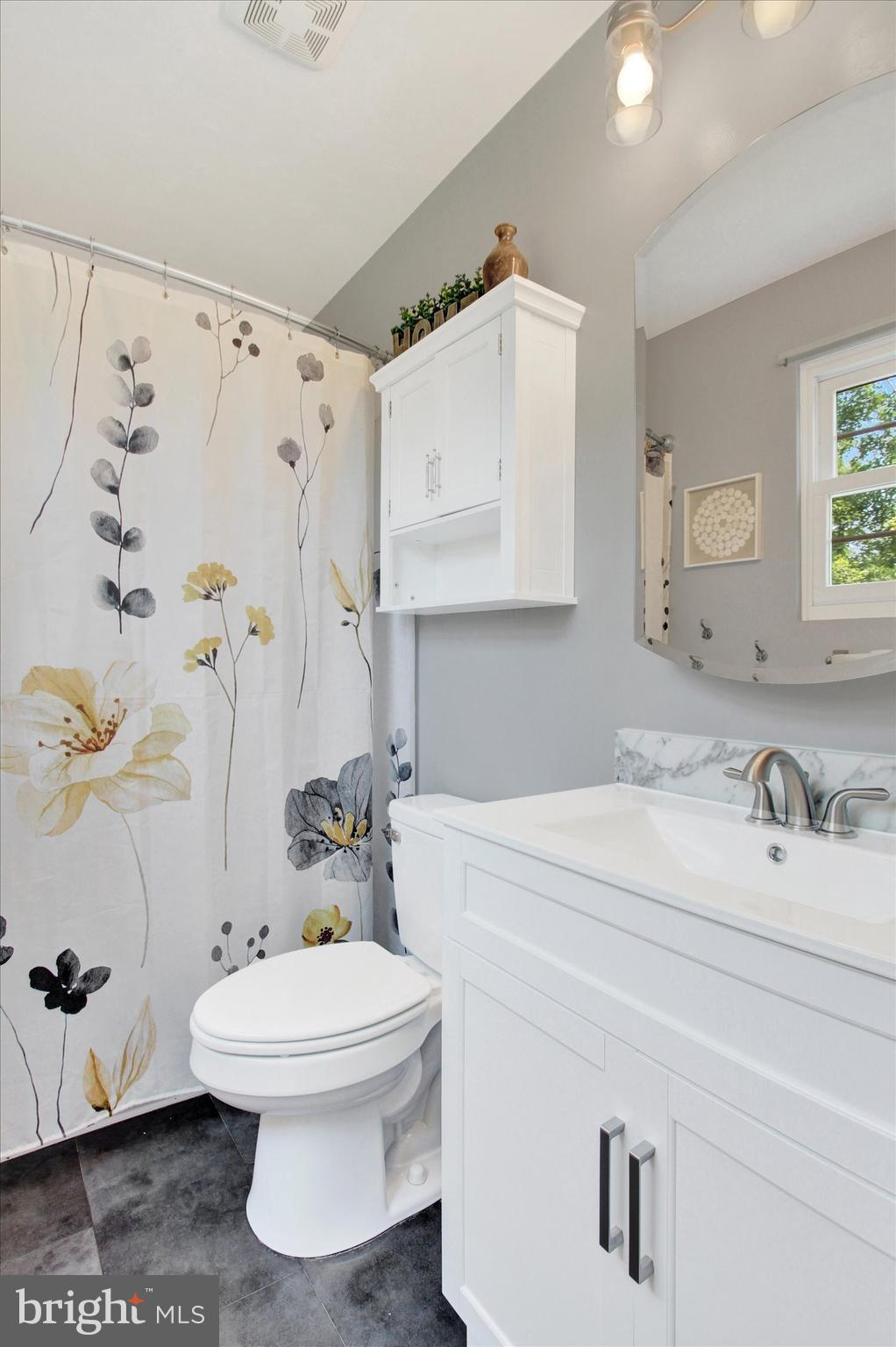 HALL ESTATES - Residential