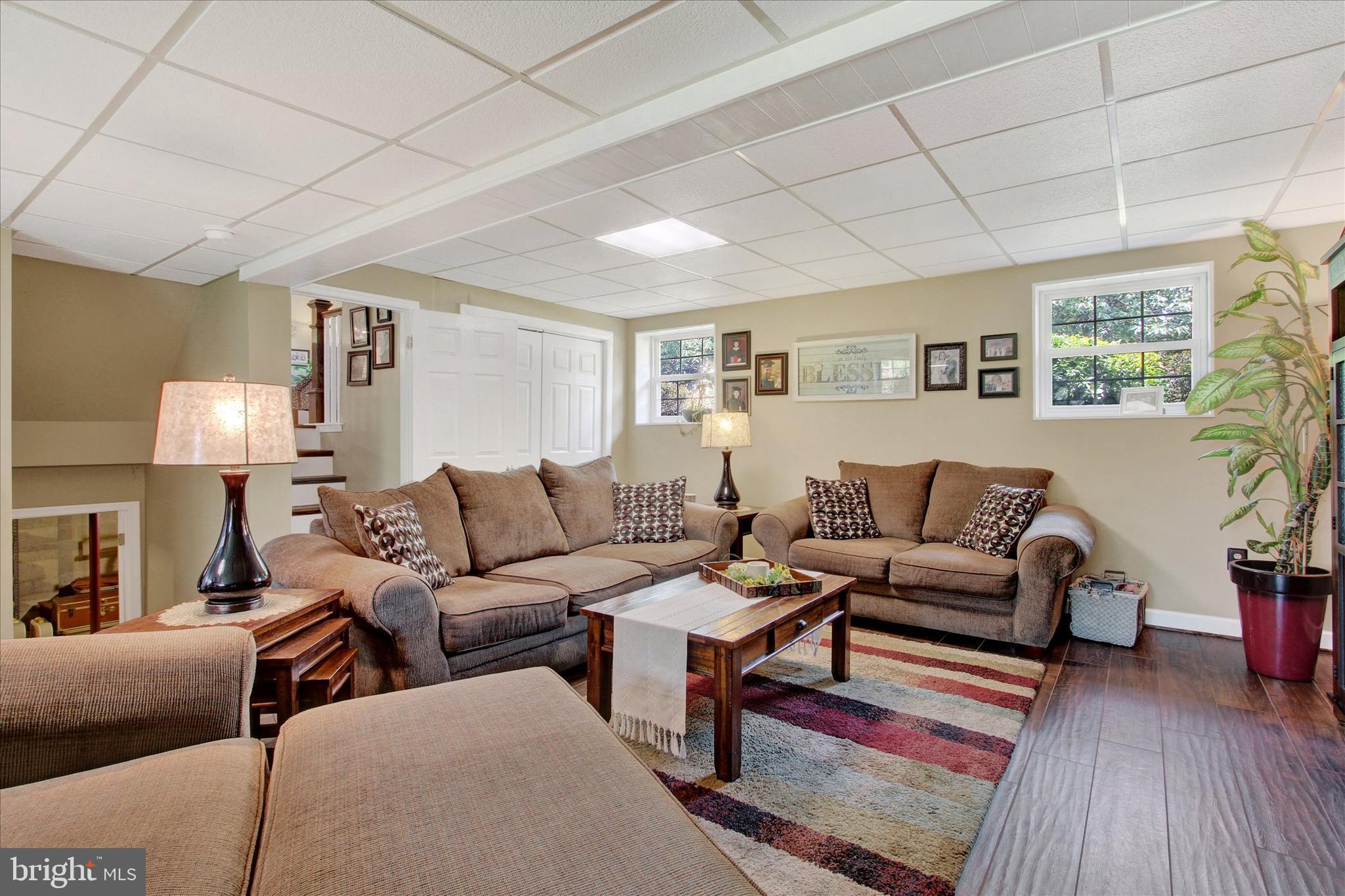 HALL ESTATES - Residential