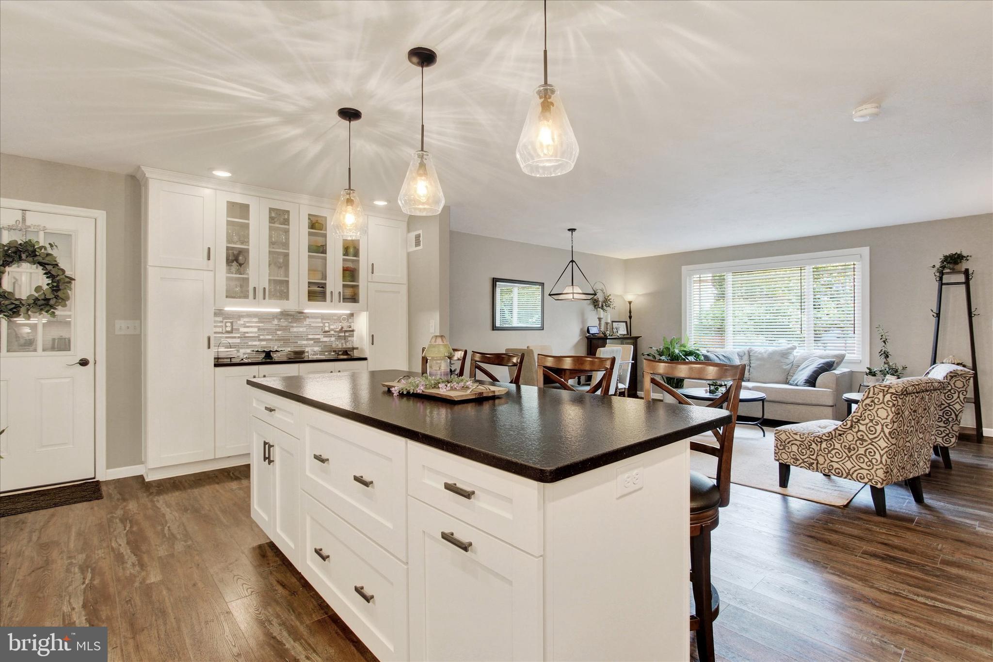 HALL ESTATES - Residential
