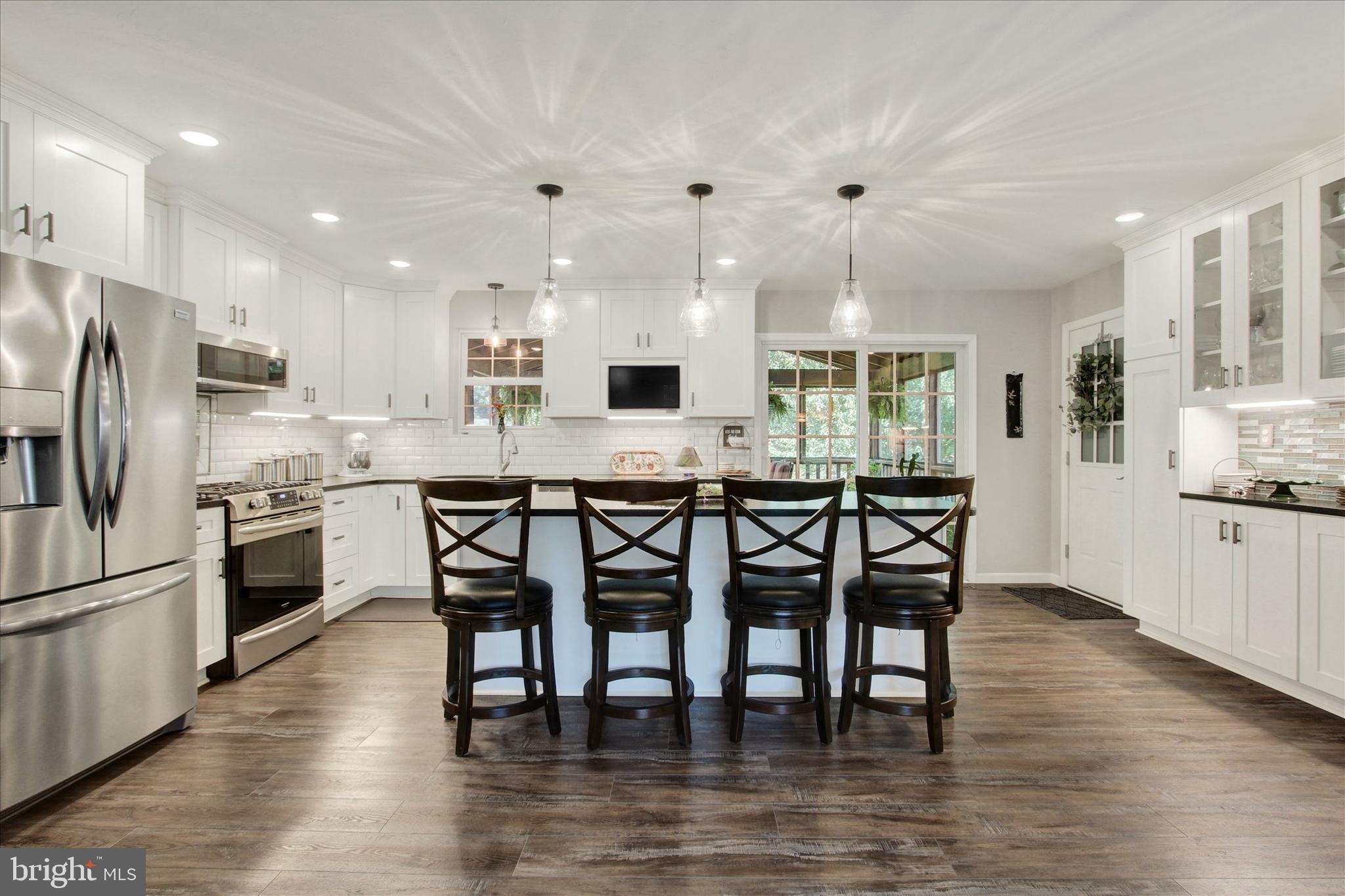 HALL ESTATES - Residential