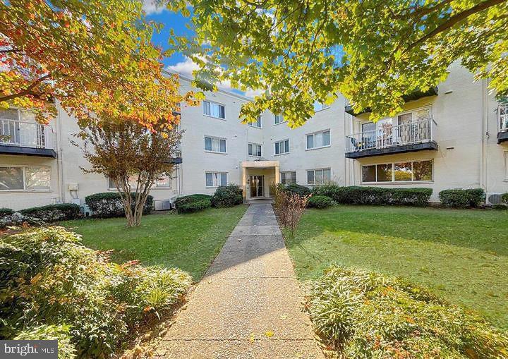 THE FAIRMONT 1005 CONDO - Residential