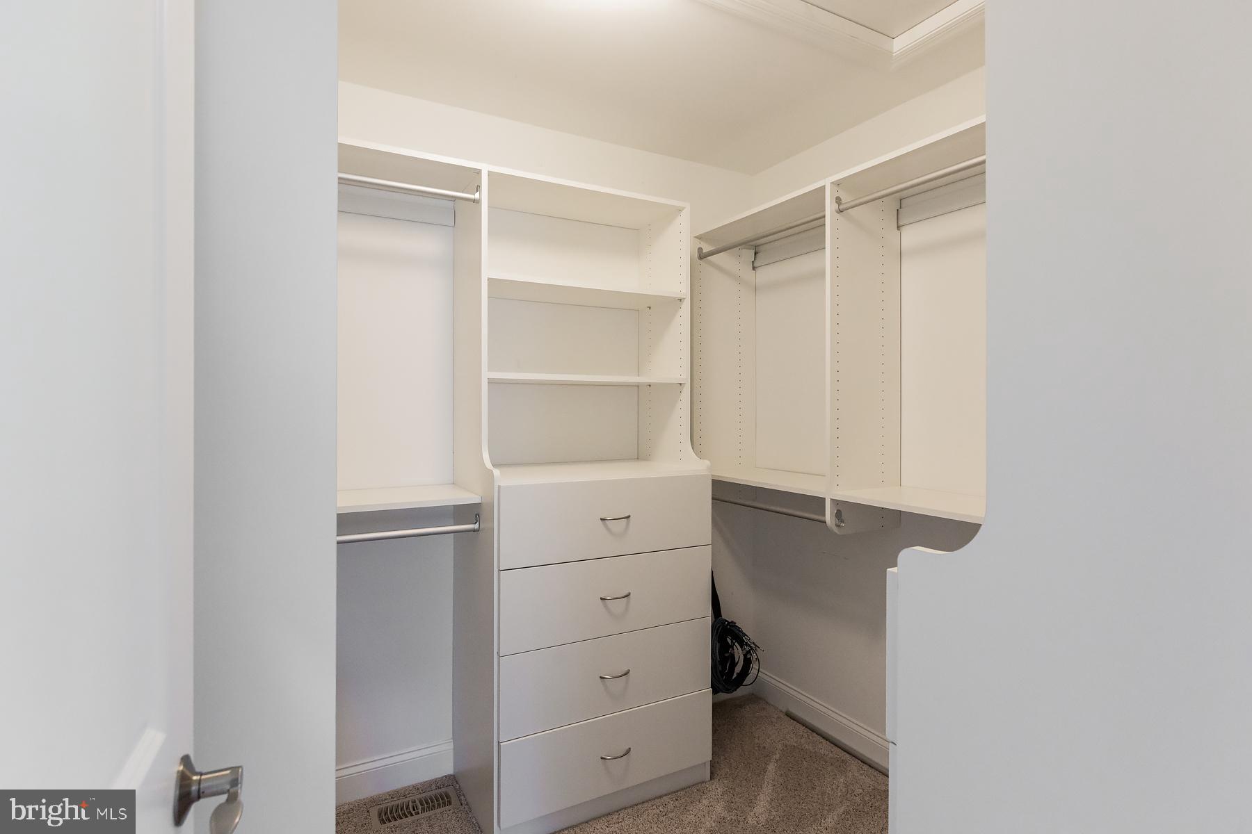 BROOKLAWN - Residential