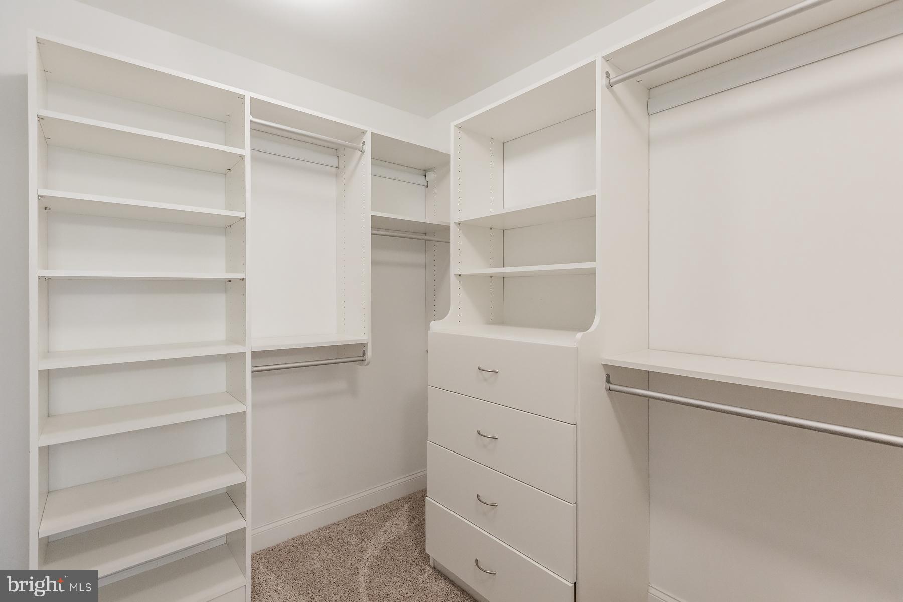 BROOKLAWN - Residential