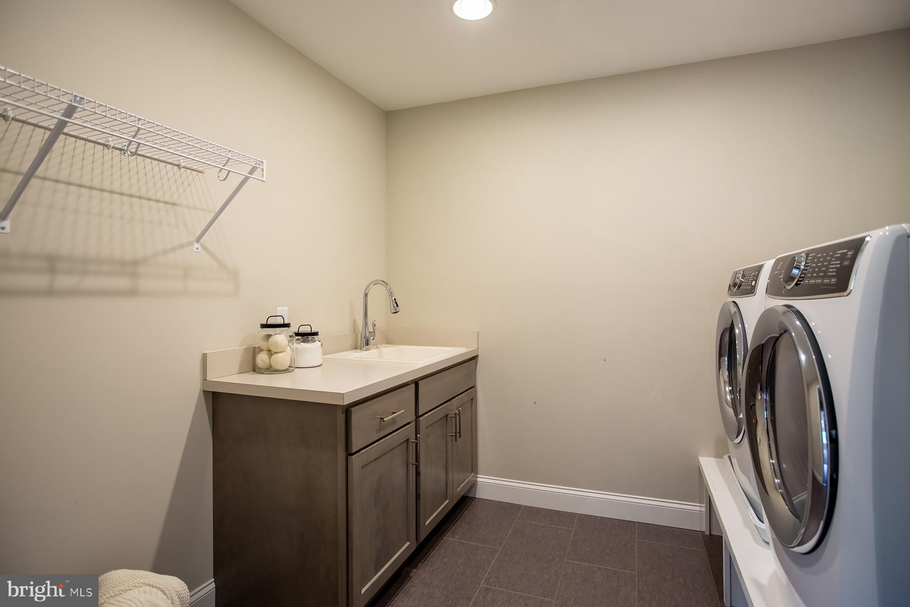 BROOKLAWN - Residential