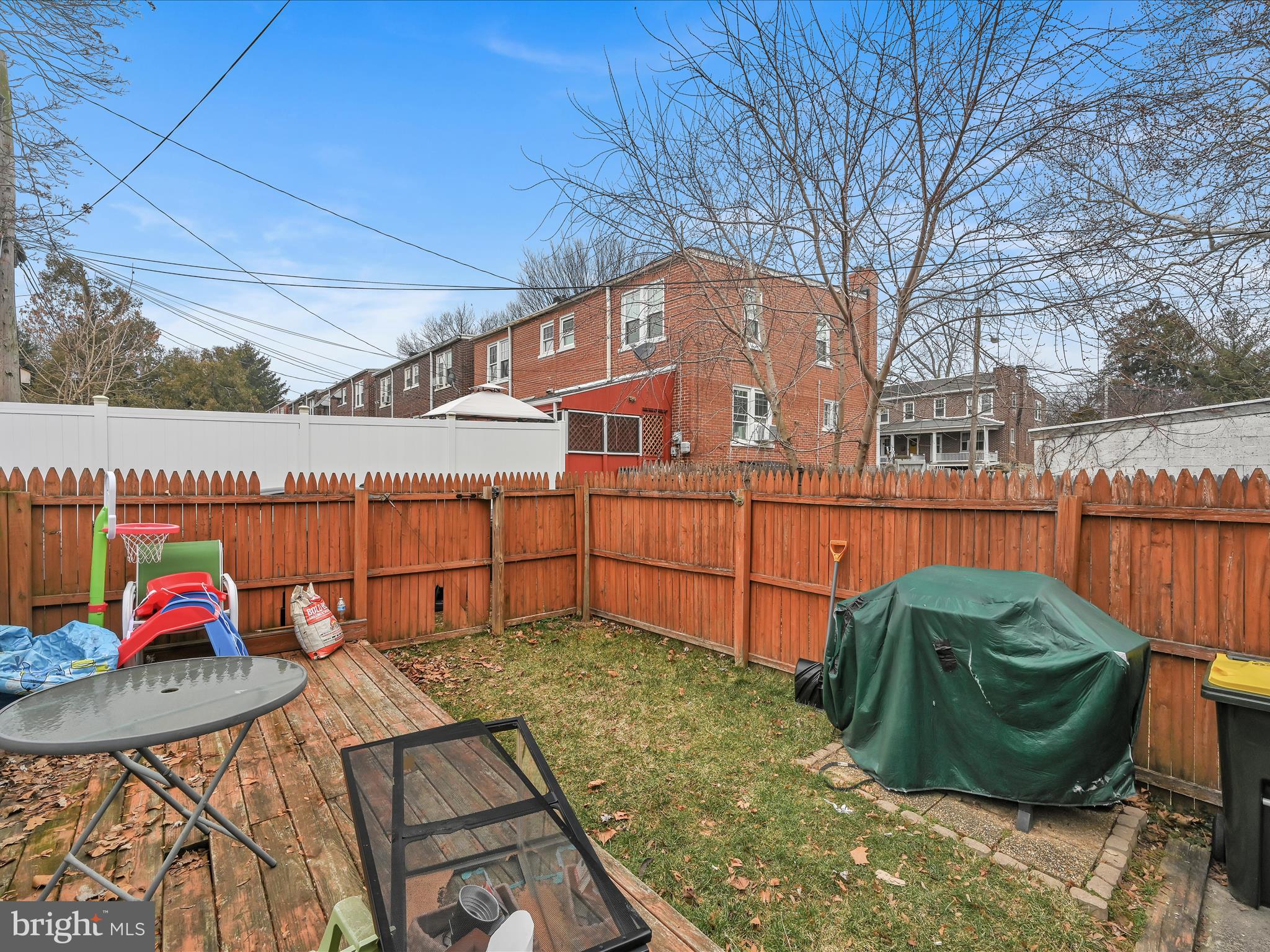 WEST END LANCASTER - Residential
