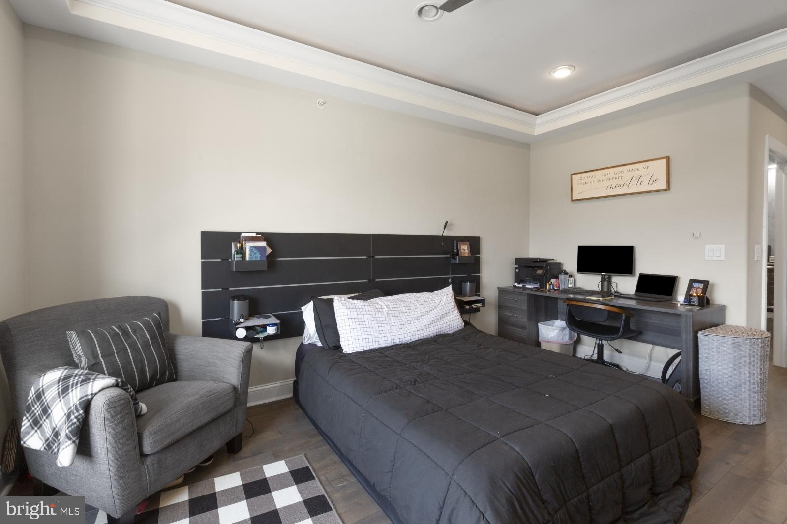 KENSINGTON - Residential Lease